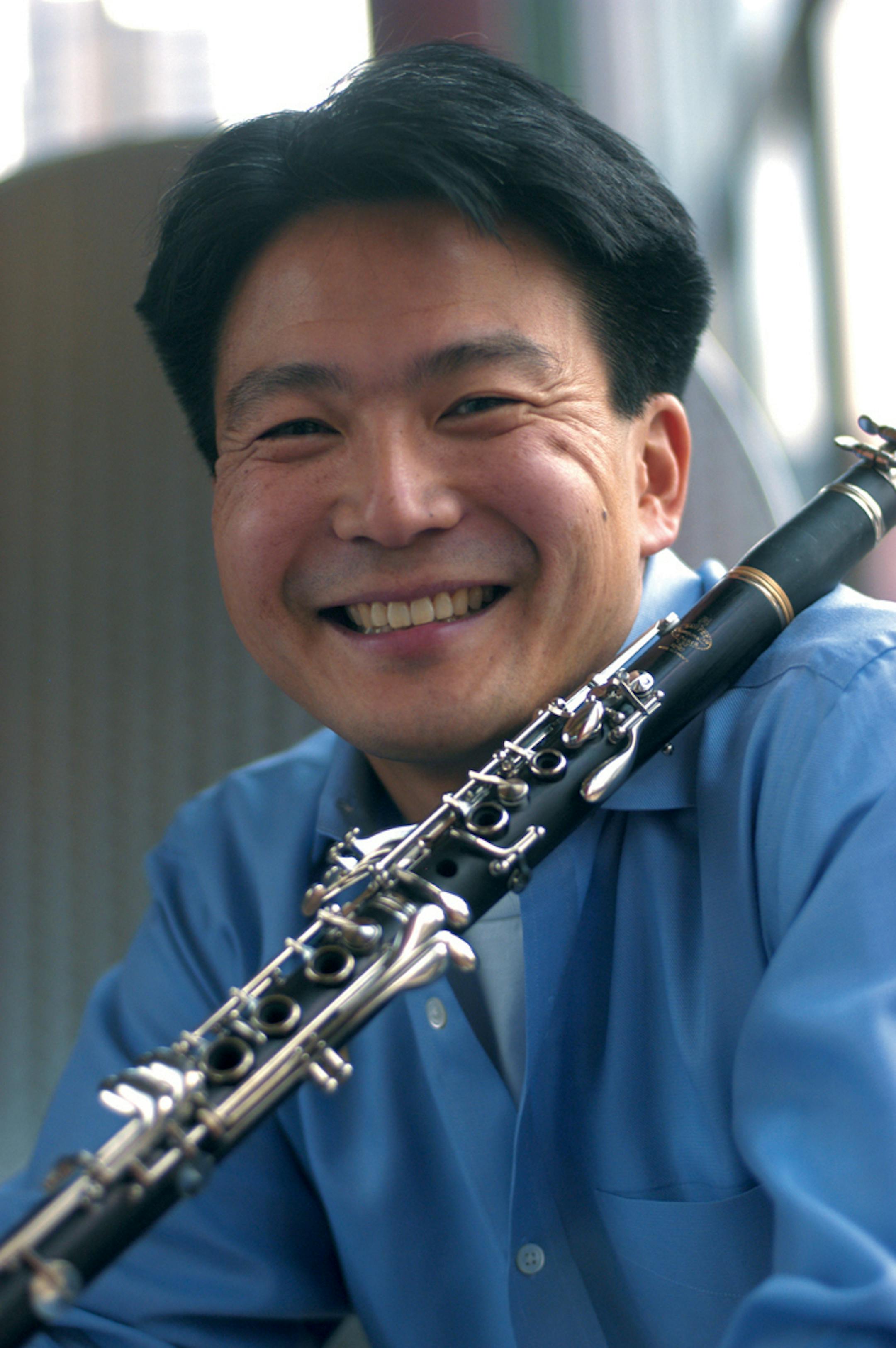 Burt Hara, principal clarinetist of the Minnesota Orchestra, played music of Skrowaczewski and Messiaen Sunday with Chamber Music Society of Minnesota.