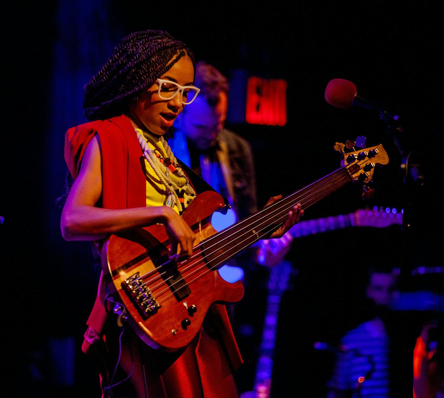 Esperanza Spalding performs at Le Poisson Rouge in New York, May 15, 2015. The bassist and singer-songwriter, acclaimed for her breadth of style, is now four years past her breakout win for best new artist at the Grammy Awards and interested in new ways of working with her talent and her image. (Sam Hodgson/The New York Times) ORG XMIT: XNYT22