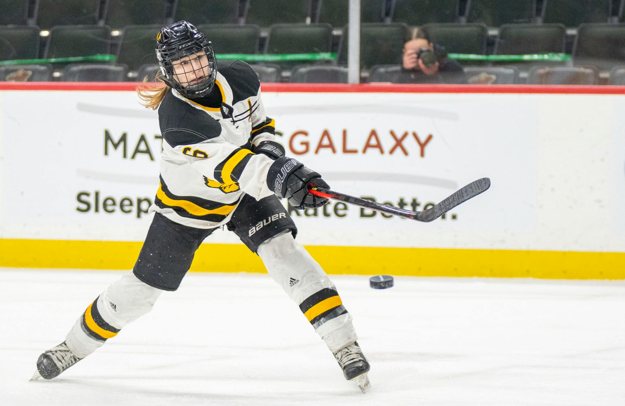 Warroad forward Rylee Bartz (6) shoots and scores against Orono in the first period.