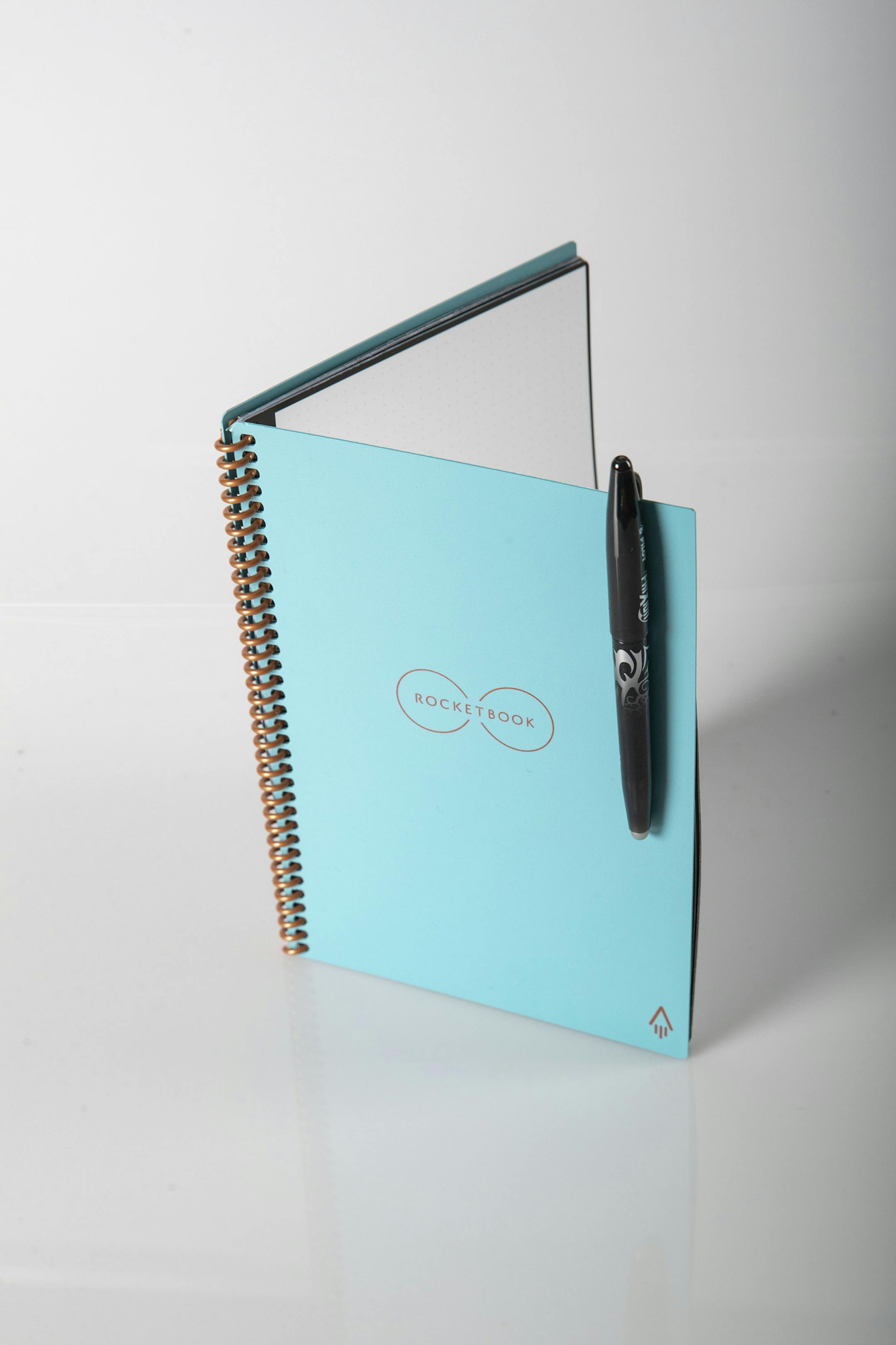 ALEX KORMANN • alex.kormann@startribune.com Comfort products shoot for the magazine on August 9, 2019.