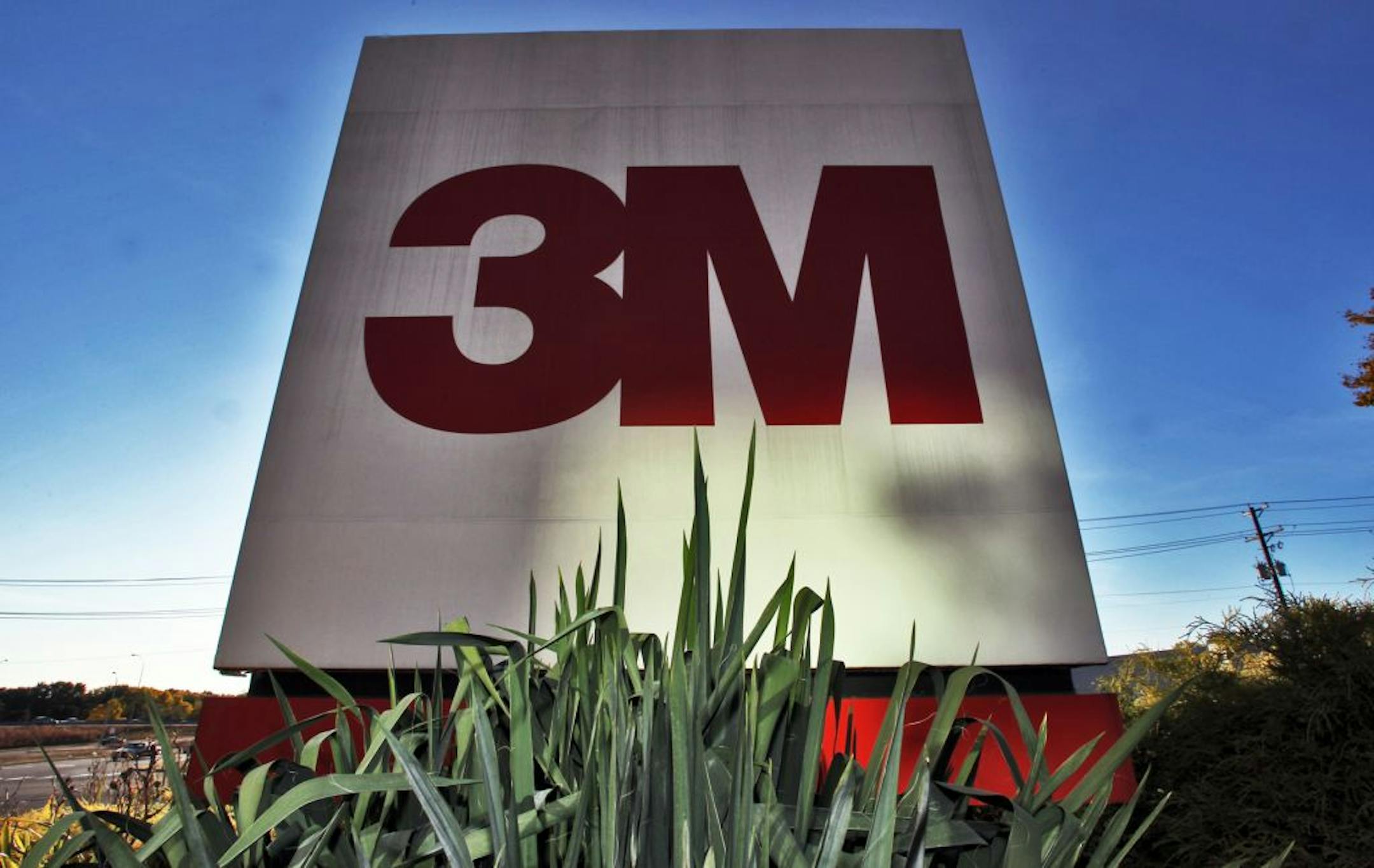 Antitrust concerns prompted 3M to abandon plans to acquire Avery Dennison's label business.
