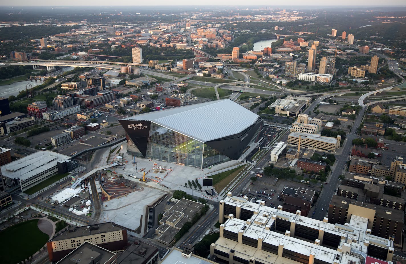 U.S. Bank Stadium - Exterior and construction images. ] US Bank Stadium - Vikings brian.peterson@startribune.com Minneapolis, MN - 06/30/2016