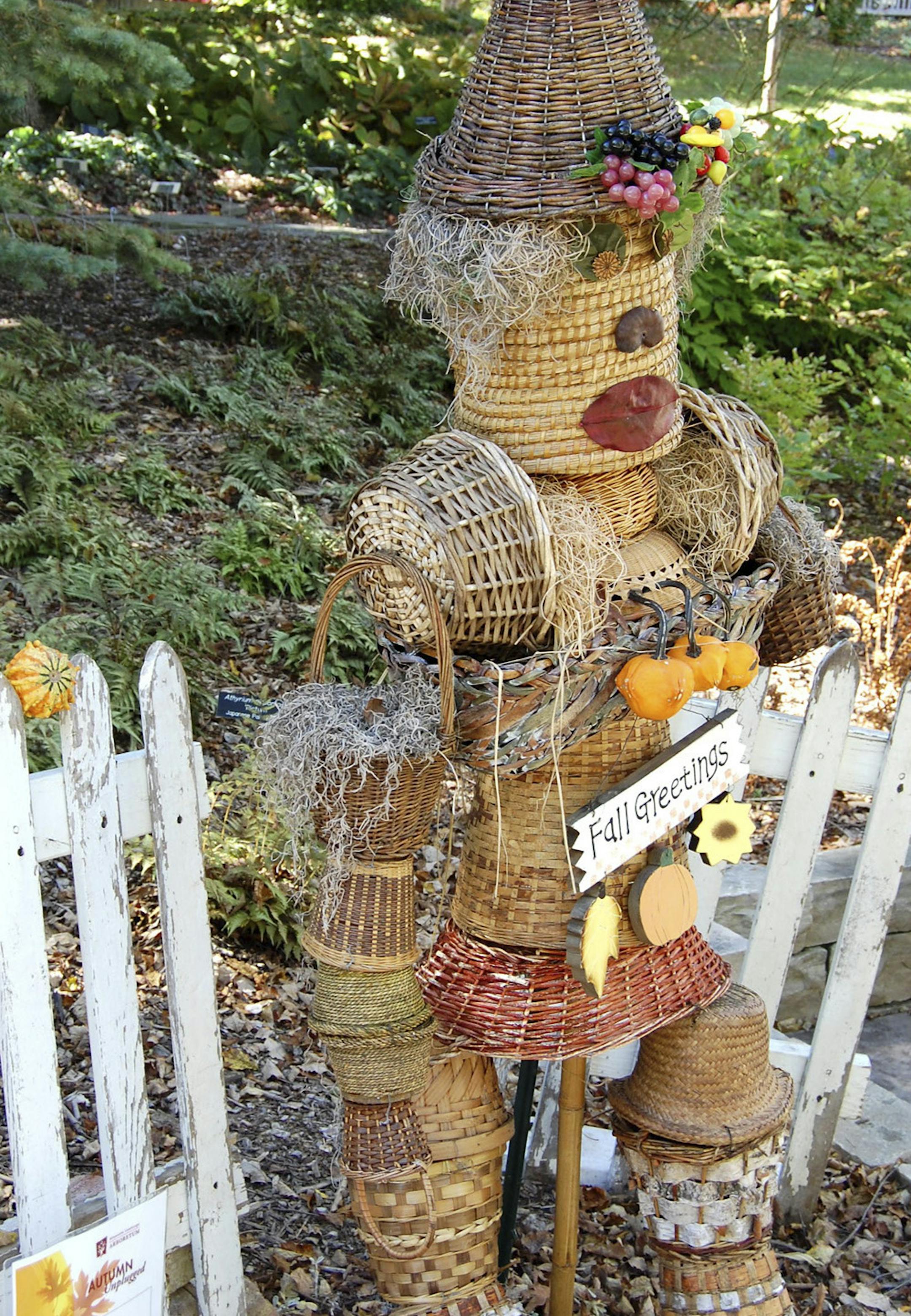 Provided by Minnesota Landscape Arboretum Scarecrows on Parade exhibit now through Oct. 31, as part of its autumn Pumpkin Palooza celebration. ORG XMIT: MIN2013083014095625