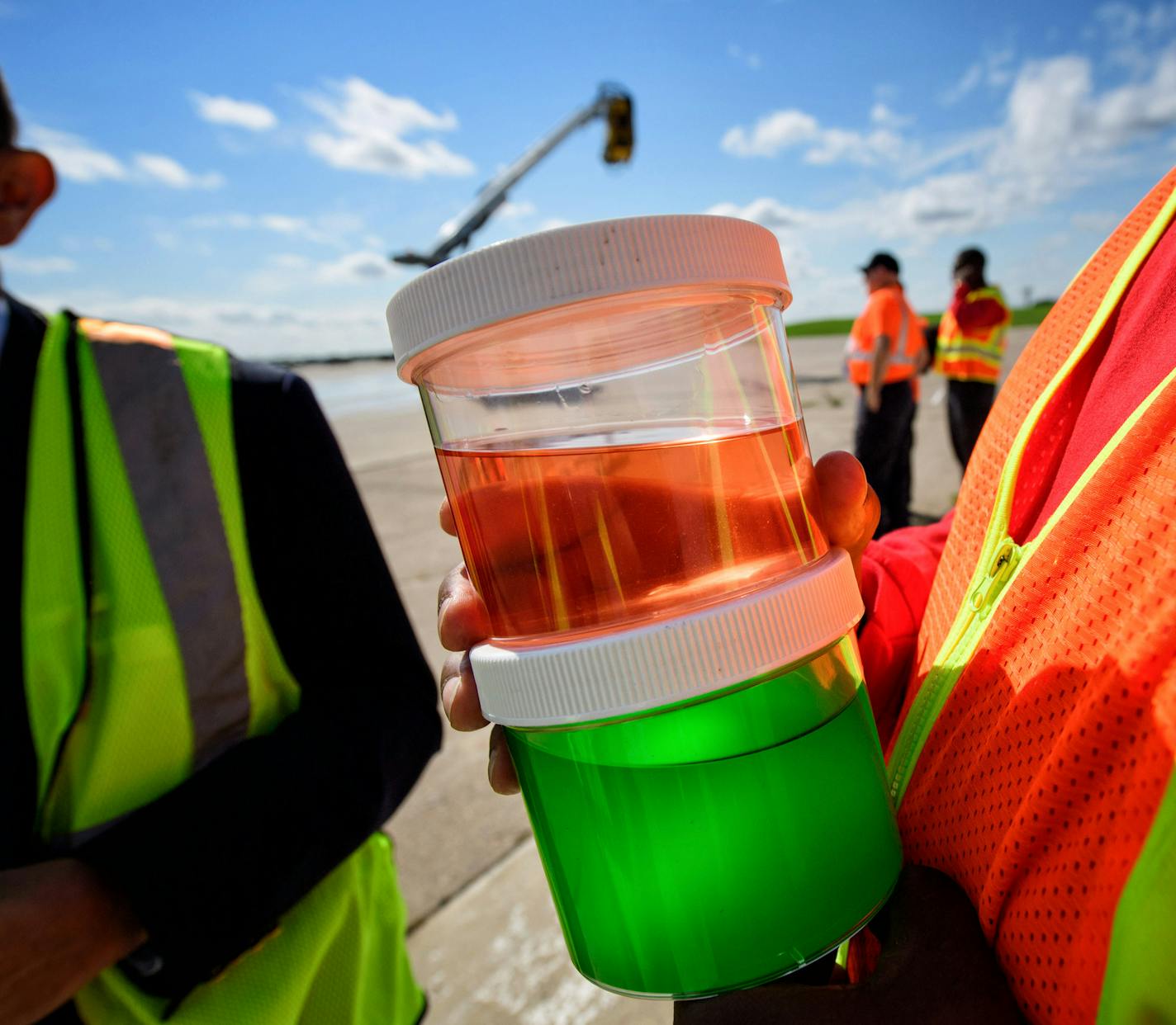 Samples of deicing agents used at MSP airport ] GLEN STUBBE * gstubbe@startribune.com Thursday, August 25, 2016 Delta Air Lines is doing its annual de-icing training at Minneapolis St. Paul International Airport where it brings in hub managers from around the U.S. to train them in the latest and greatest practices for ice removal. EDS, will get details from reporter Kristen Painter.