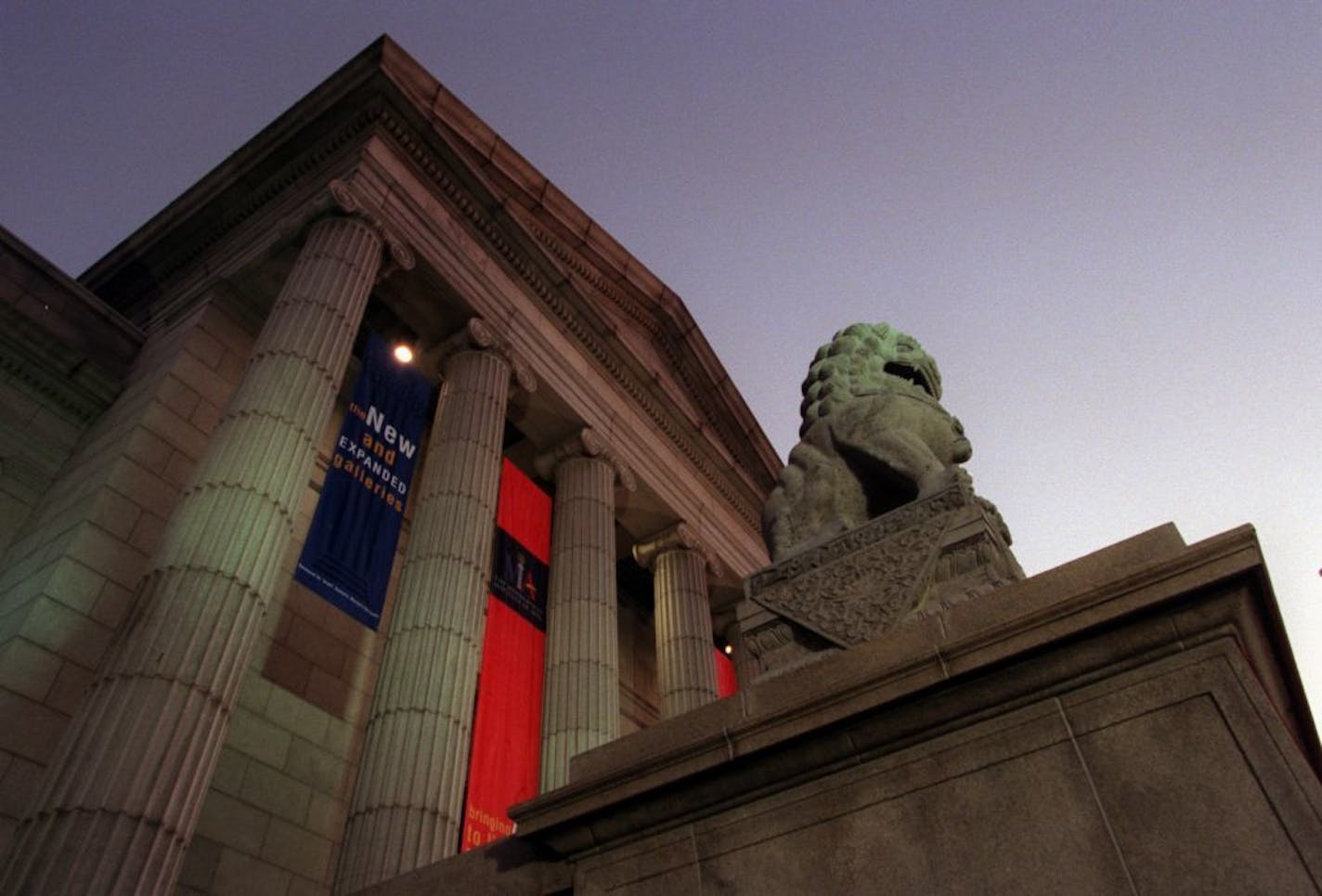 Twilight exterior of the Minneapolis Institute of Arts.