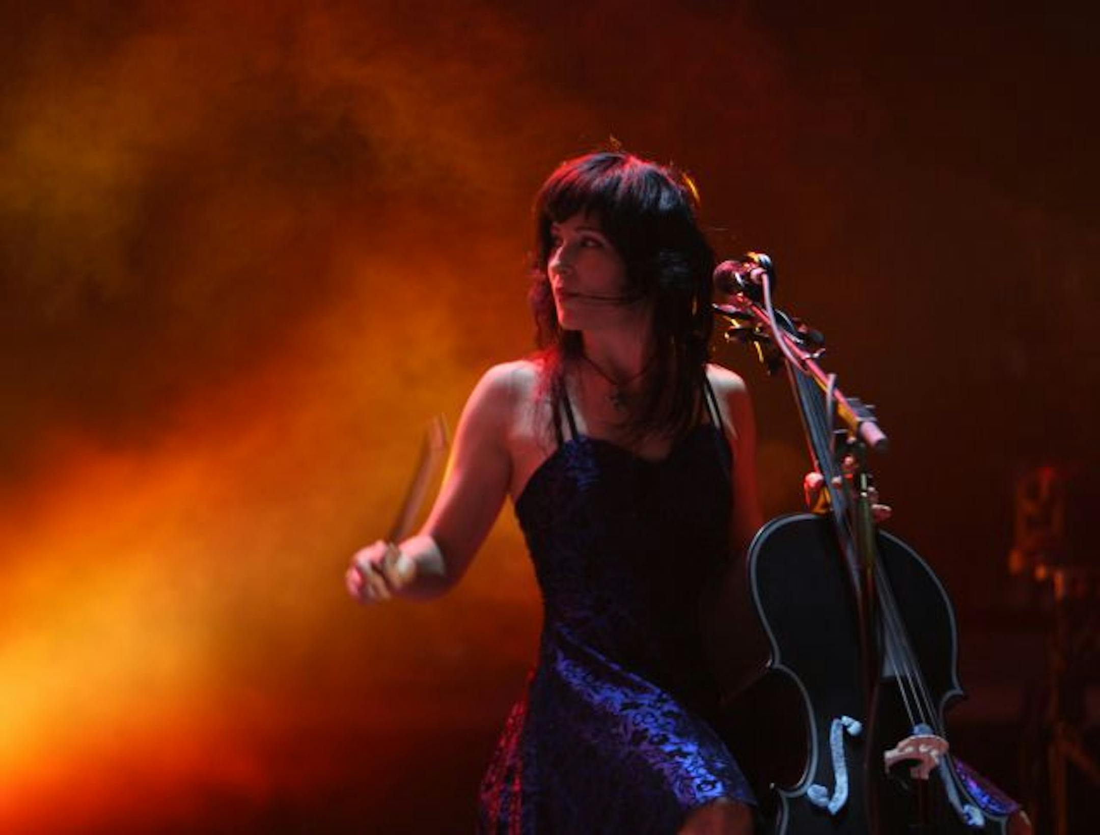Minneapolis' Jessy Greene joined the Foo Fighters on cello for their first two songs Wednesday night.