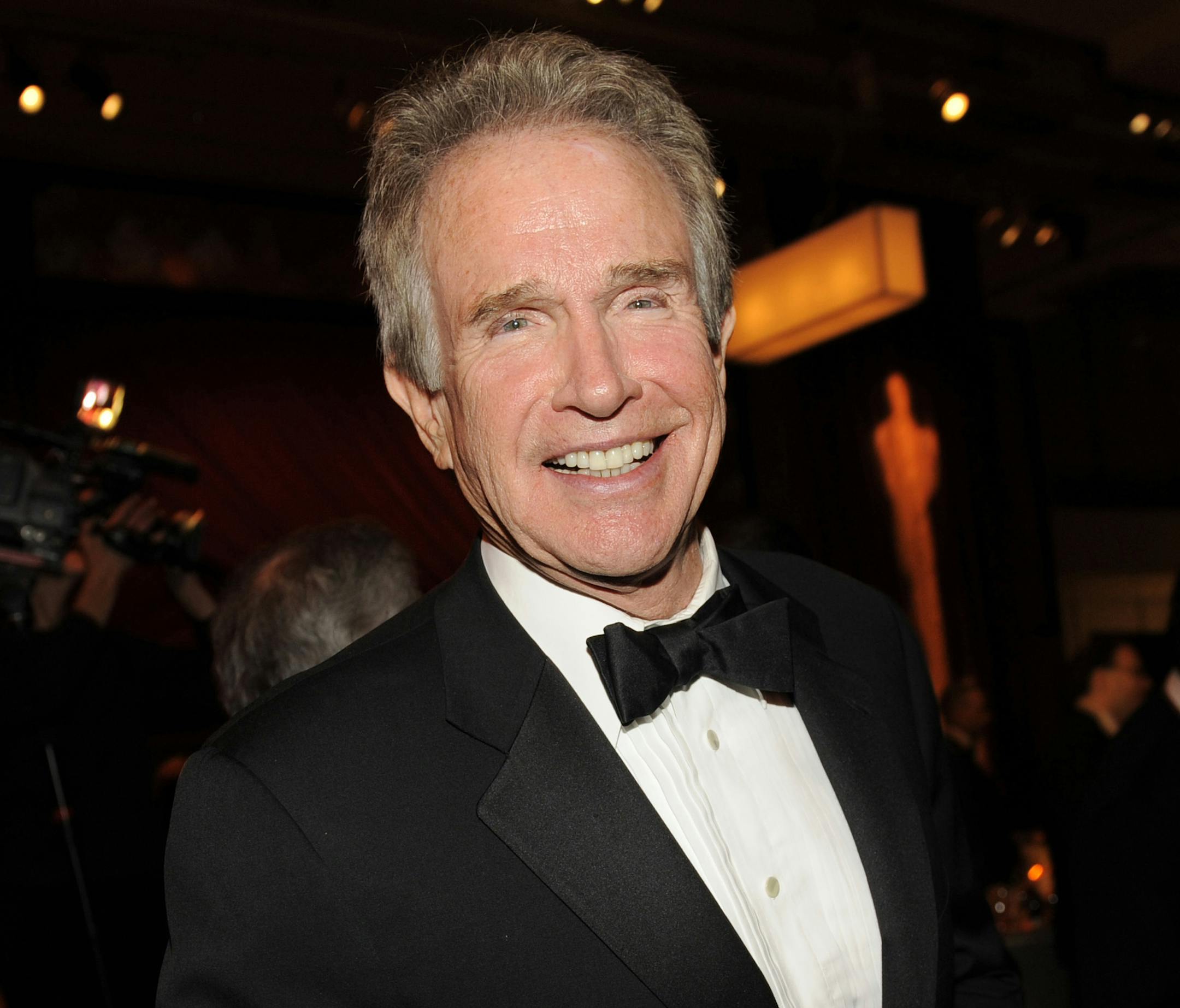 Warren Beatty poses at The Academy of Motion Picture Arts and Sciences 2009 Governors Awards, Saturday, Nov. 14, 2009, in Los Angeles. (AP Photo/Chris Pizzello) ORG XMIT: CACP101