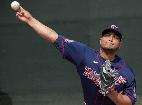 Chacin's first start for Twins is impressive