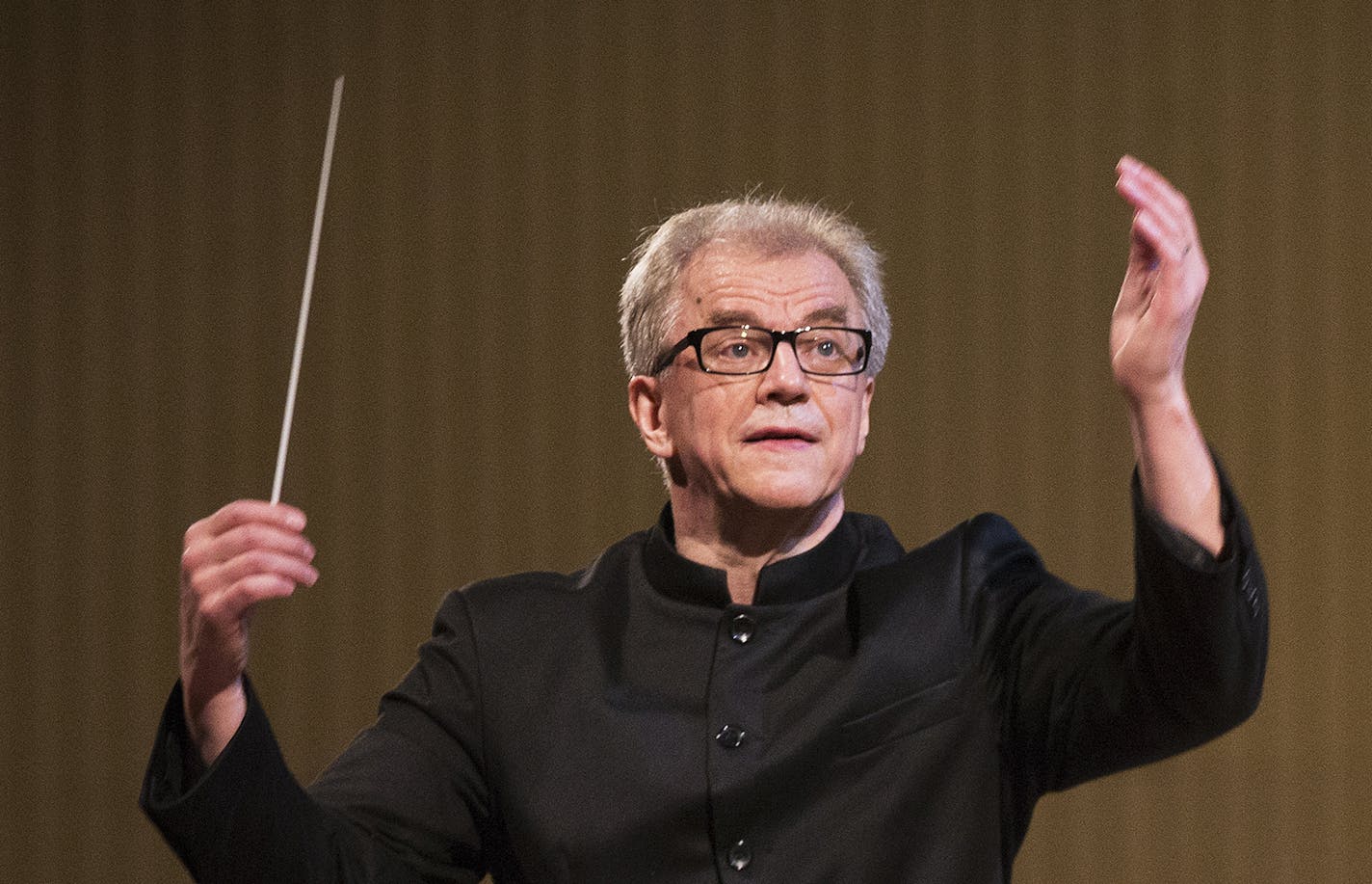 Music director Osmo Vanska conducts the Minnesota Orchestra's first concert of two at the Teatro Nacional in Havana, Cuba on Friday, May 15, 2015. ] LEILA NAVIDI leila.navidi@startribune.com /