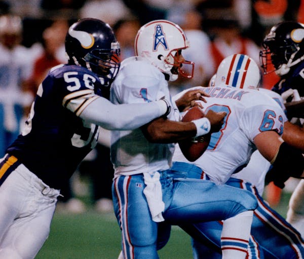 Chris Doleman stripped the ball from Houston's Warren Moon in 1992.