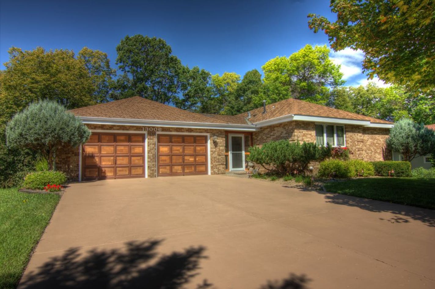 The Hummel family's brick rambler in Savage is located on a wooded cul-de-sac.