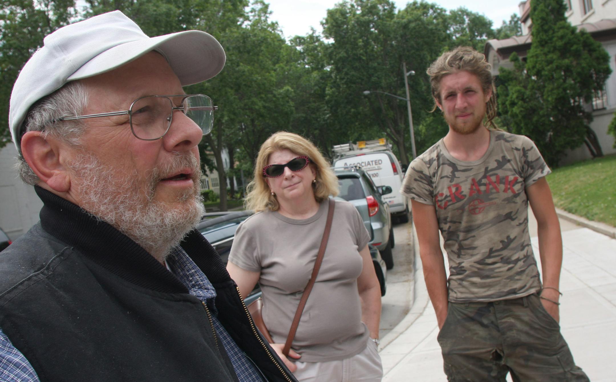 Former Minneapolis Councilman Dean Zimmerman walked to a half-way house on East Lake Street after a long bus ride from a Colorado prison upon release. He was accompanied by his wife, Jenny Heiser, and son, Scogin Zimmerman-Mayo.