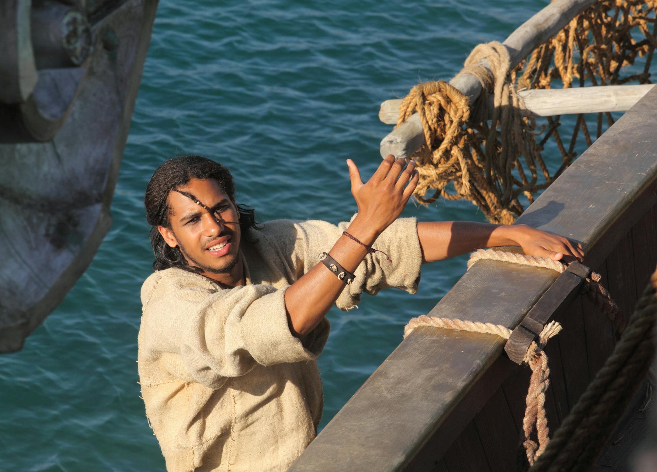 SINBAD -- Season:1 -- Pictured: Elliot Knight as Sinbad -- (Photo by: Syfy) ORG XMIT: Season:1