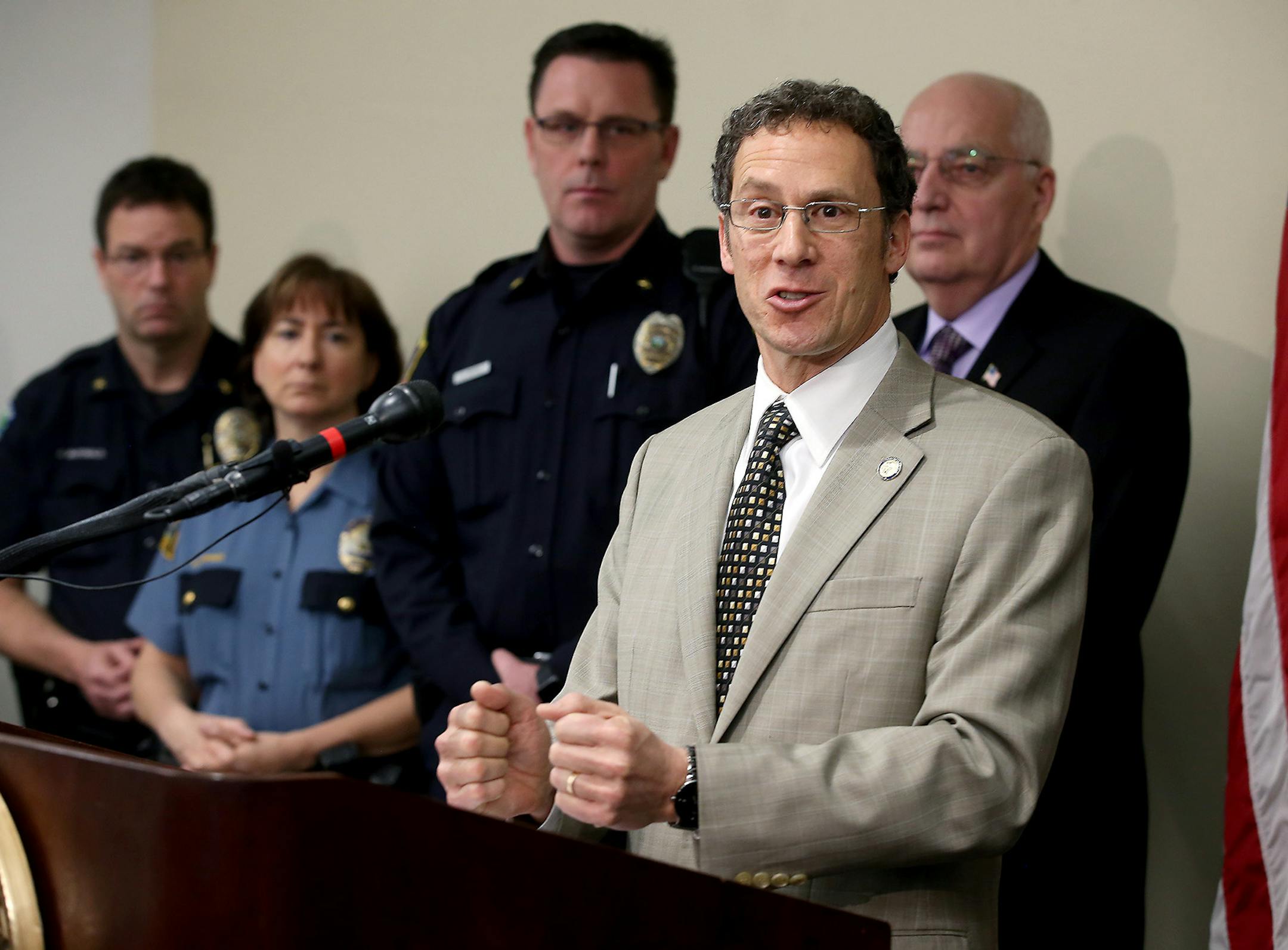 Minnesota Senator Ron Latz joined other legislators and law enforcement officials as they announced a historic drug reform proposal at the Minnesota Senate Office Building, Friday, April 29, 2016 in St. Paul, MN. ] (ELIZABETH FLORES/STAR TRIBUNE) ELIZABETH FLORES • eflores@startribune.com