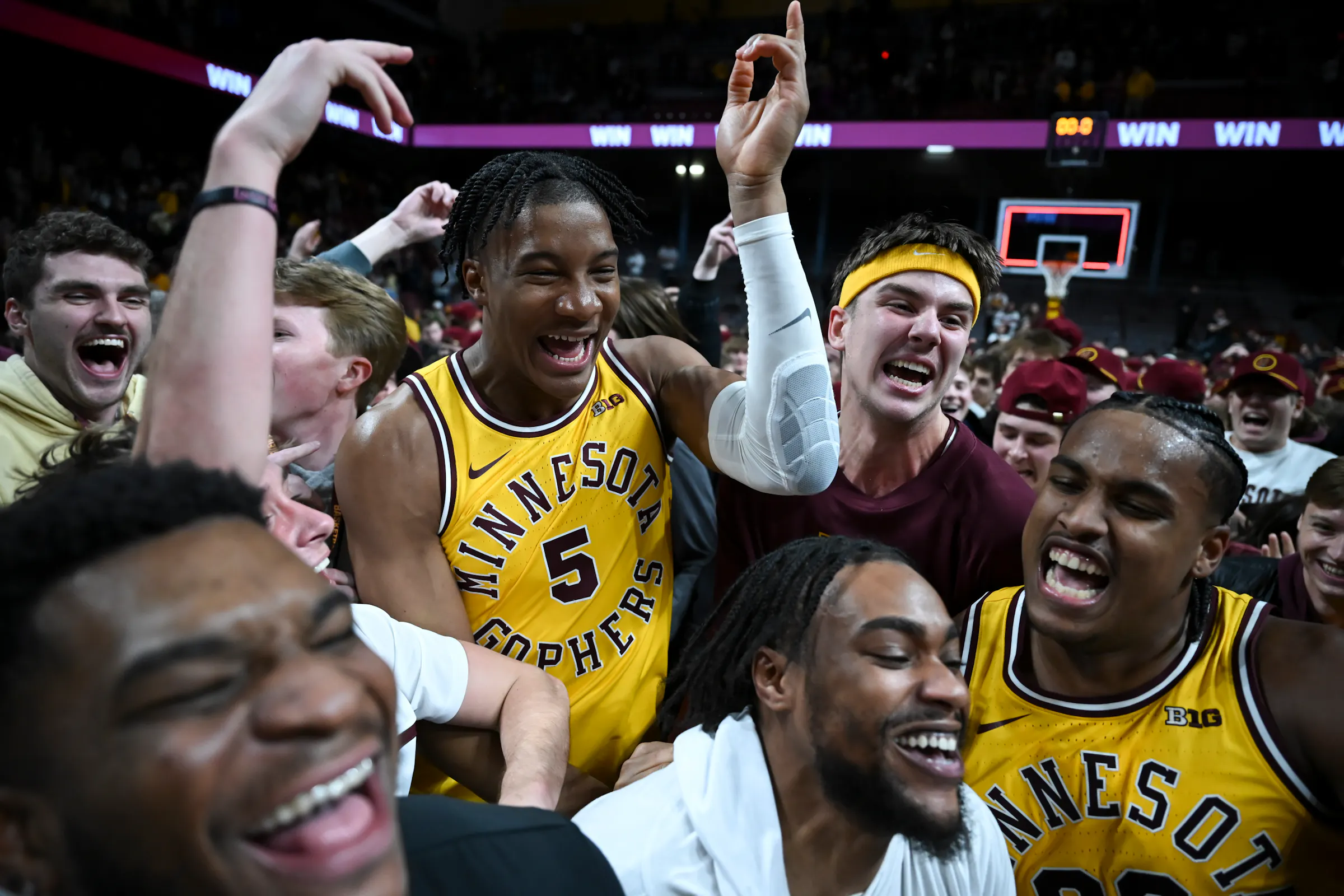 Minnesota Gophers to face Illinois Illini Saturday at Williams Arena