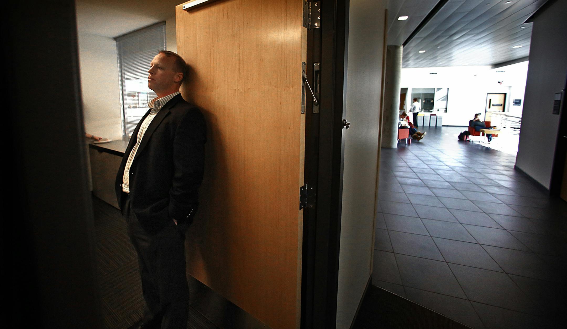 Mike Conroy, a former sergeant in the Marine Corps, is among the students at the Carlson School.