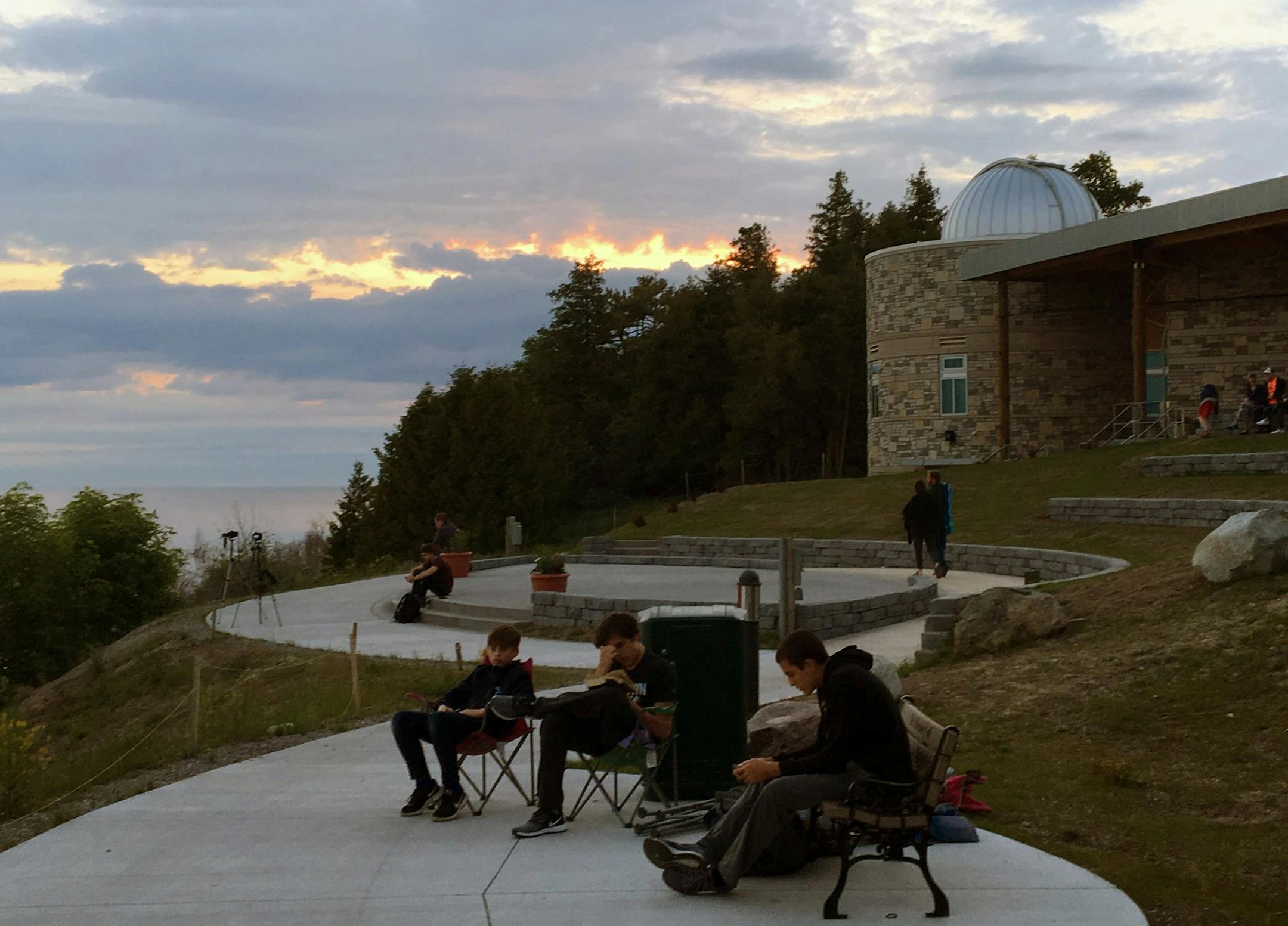 Stargazers wait for sunset at Headlands International Dark Sky Park near Mackinaw City, Mich. (Terri Colby/Chicago Tribune/TNS)