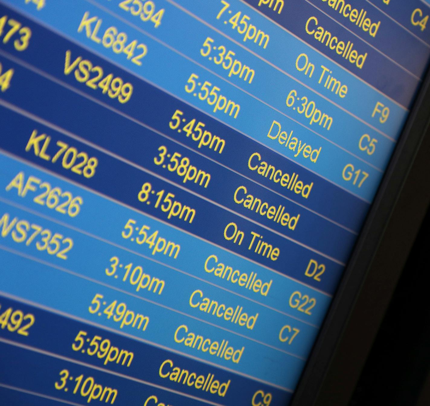 Video boards showed cancelled and delayed flights after MSP grounded all flights due to the snow. ] ANTHONY SOUFFLE &#x2022; anthony.souffle@startribune.com The city was blanked by a snowstorm that dropped rain and sleet before turning to snow Saturday, April 14, 2018 in Minneapolis.