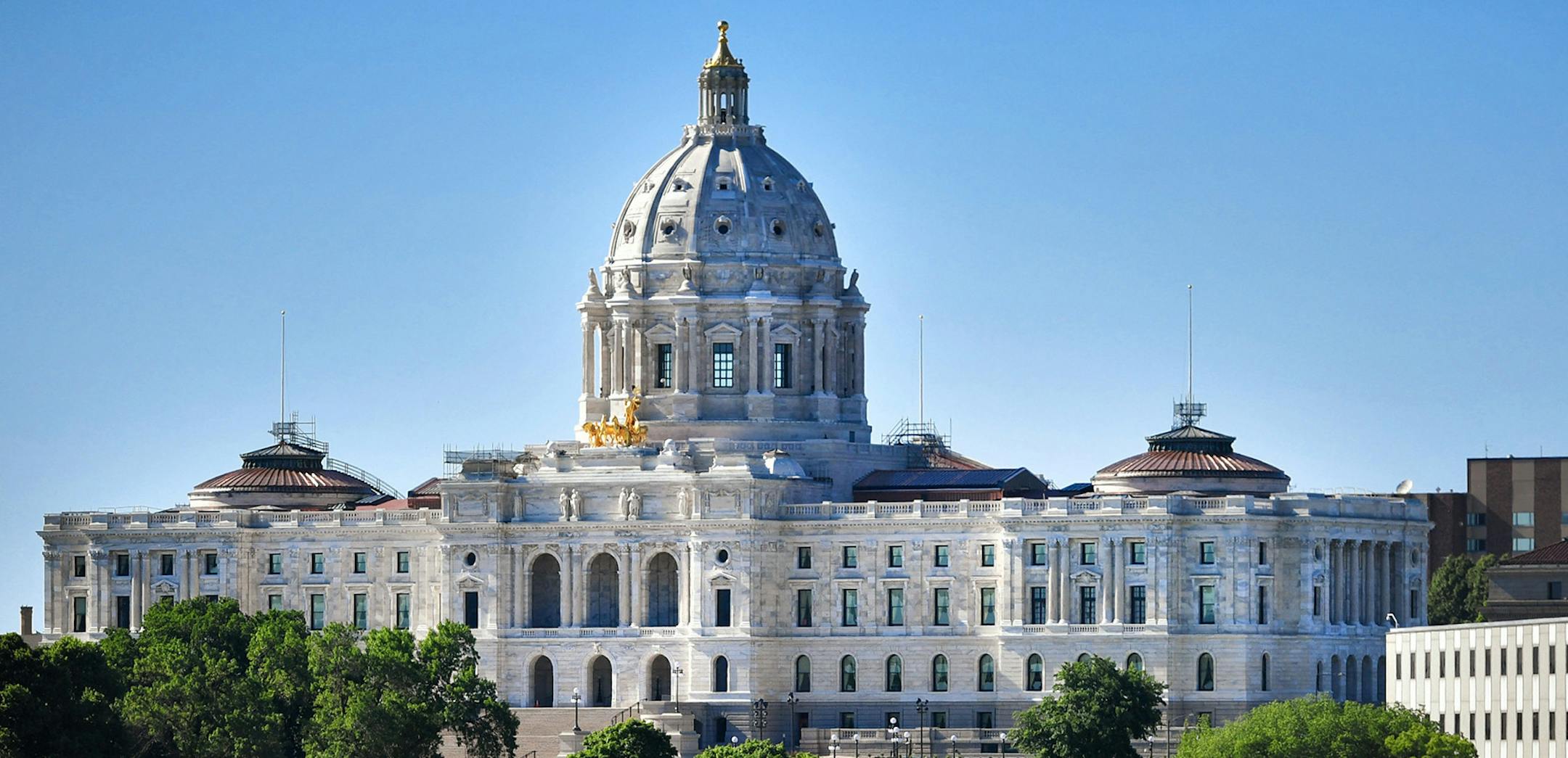 The Minnesota State Capitol is largely quiet, Monday June 5, 2017 but major issues are still unresolved between the Republican legislature and DFL Governor. ] GLEN STUBBE ï glen.stubbe@startribune.com Monday June 5, 2017 EDS: Available for any use ORG XMIT: MIN1706051754160522