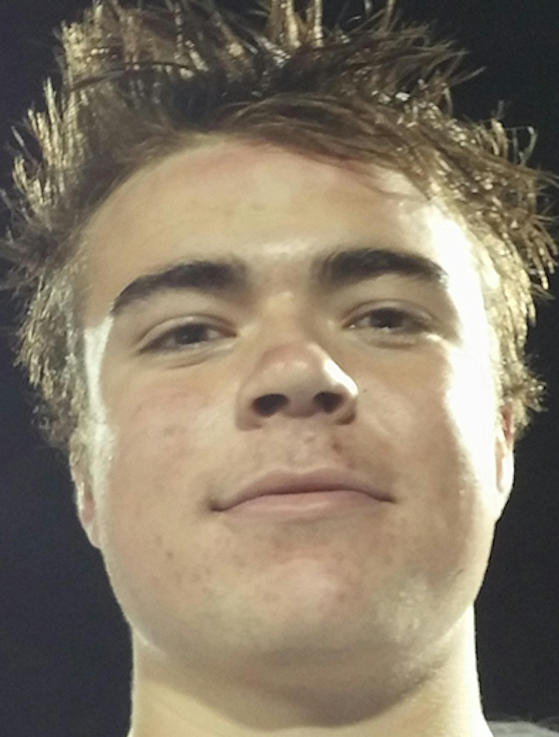 335608 prep110815.foot, Dan Pietruszewski, South St. Paul quarterback