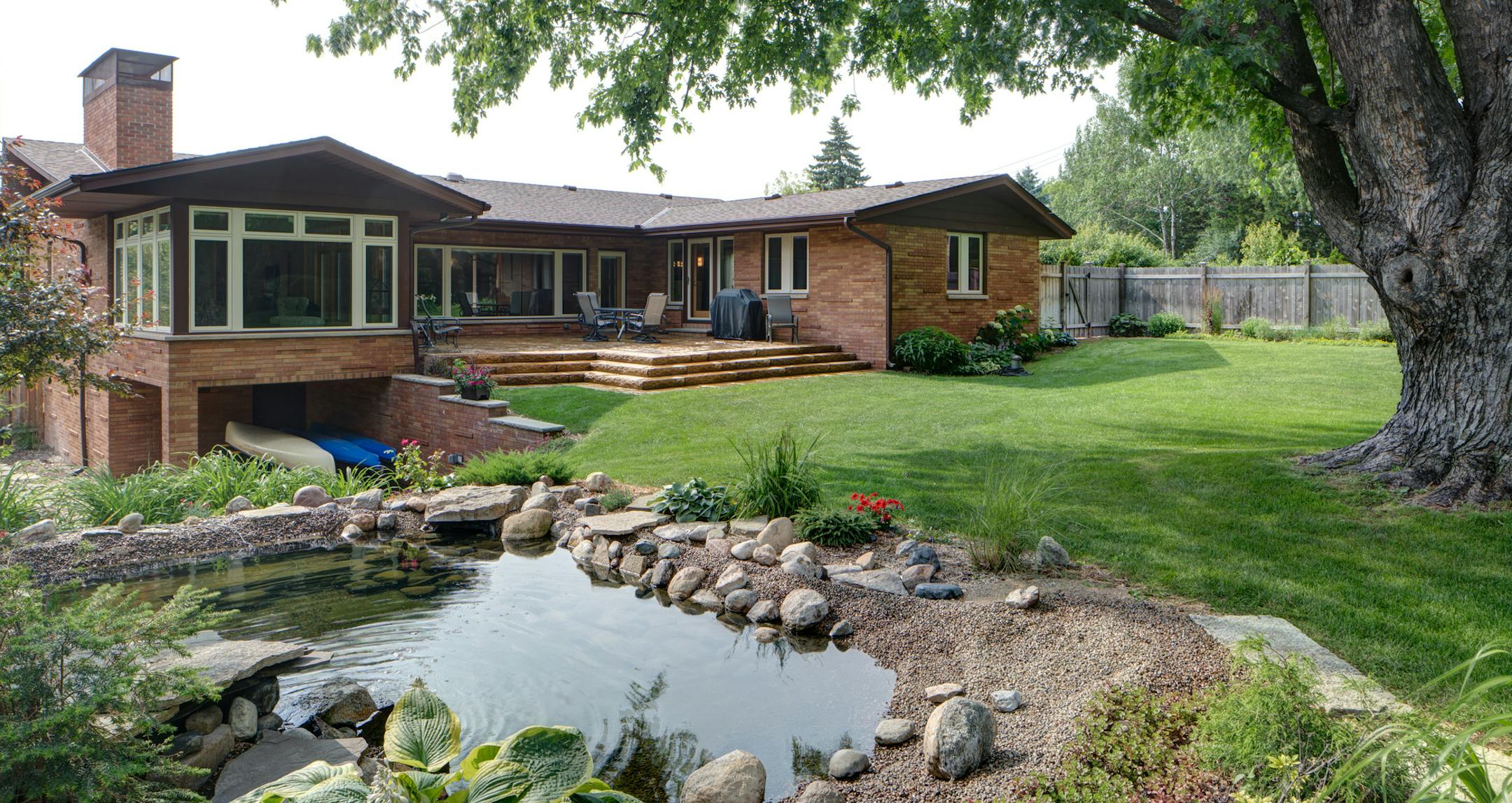 This brick midcentury modern home in Golden Valley’s North Tyrol Hills neighborhood has been updated from top to bottom.