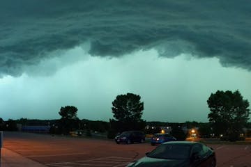 The National Weather Service in Chanhassen released this photo.