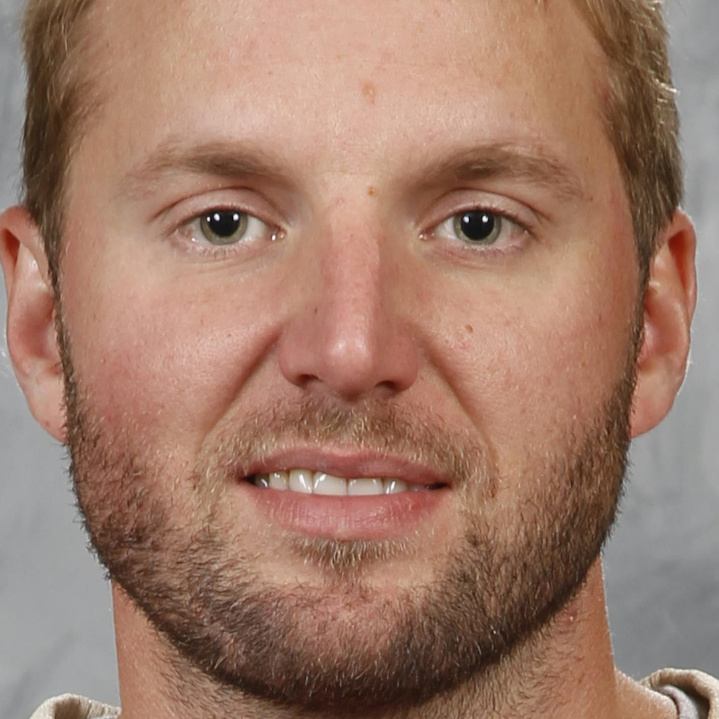 ST. PAUL, MN - SEPTEMBER 18: Thomas Vanek #26 of the Minnesota Wild poses for his official headshot for the 2014-2015 season on September 18, 2014 at the Xcel Energy Center in St. Paul, Minnesota. (Eric Miller/NHLI via Getty Images) *** Local Caption *** Thomas Vanek ORG XMIT: 503032693 ORG XMIT: MIN1410071209181964