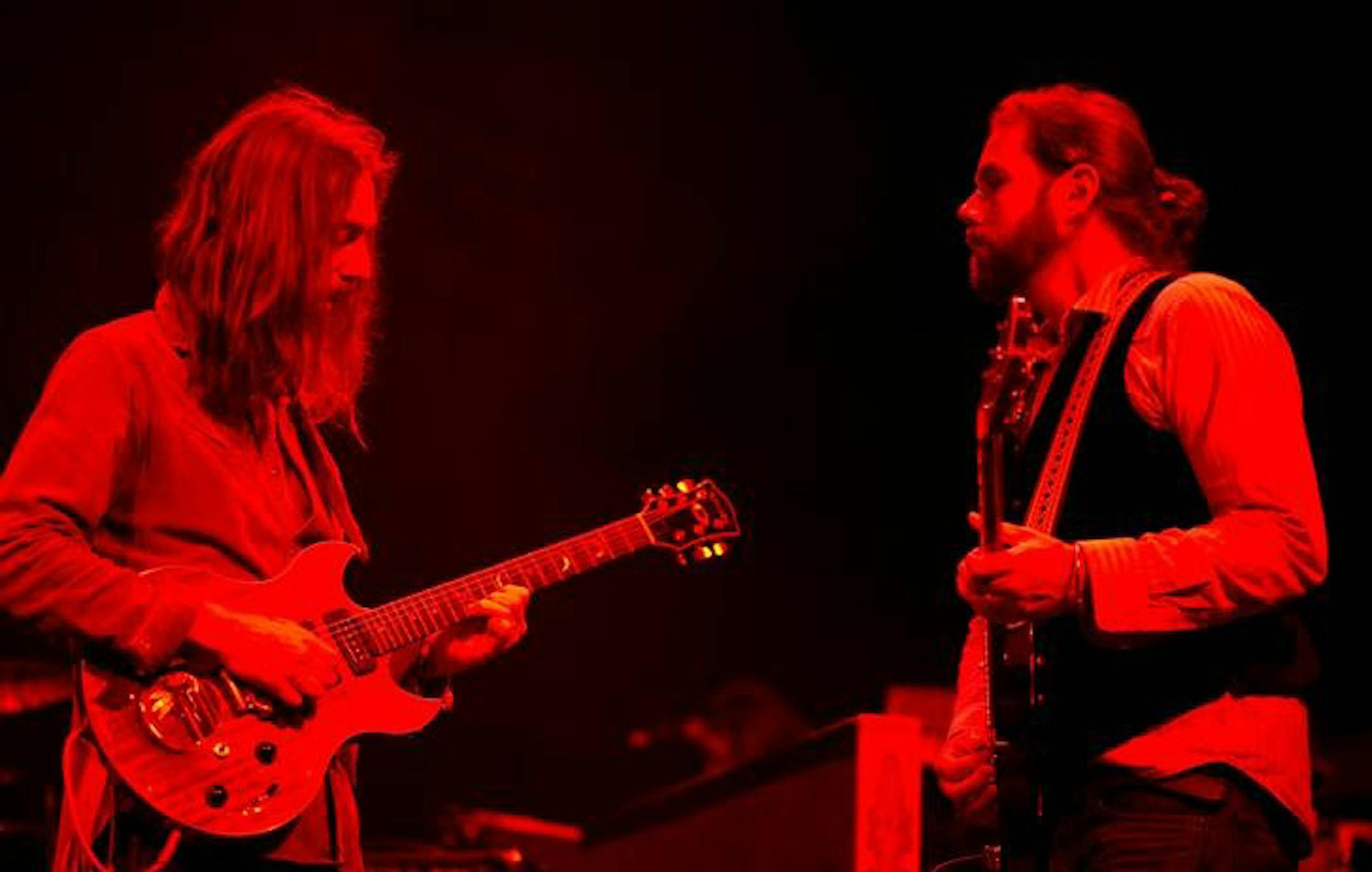 The Black Crowes live, by Ross Halfin
