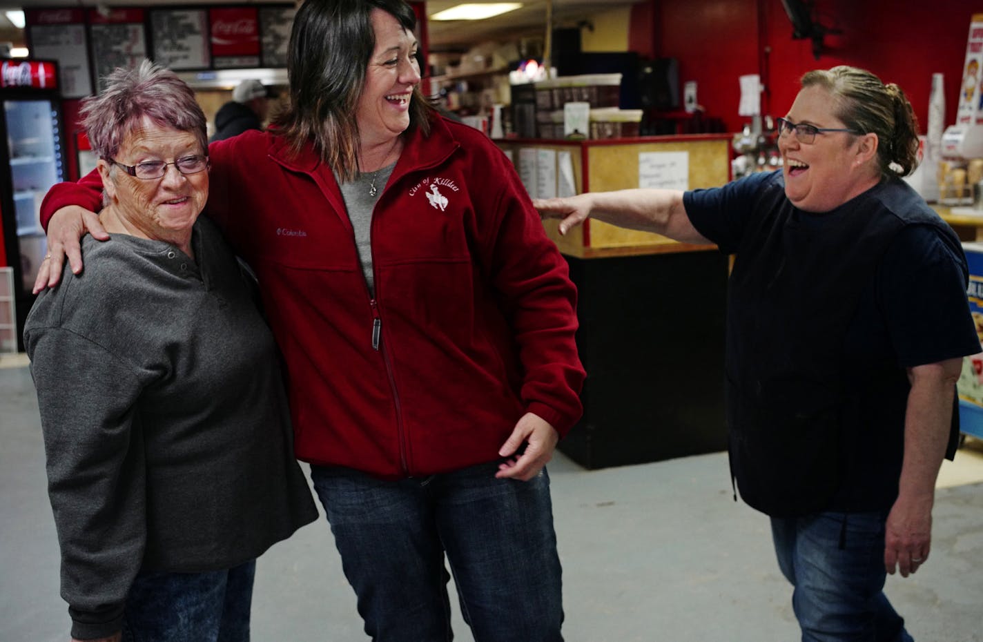 From left, Judy Boepple and City Administrator Dawn Marquardt chatted with Nana Lil&#x2019;s Caf&#xe9; owner Lillian Hoffman.