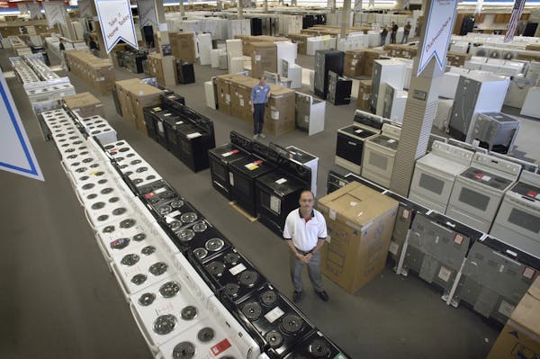 ApplianceSmart closed its Apple Valley store, pictured here, in August.