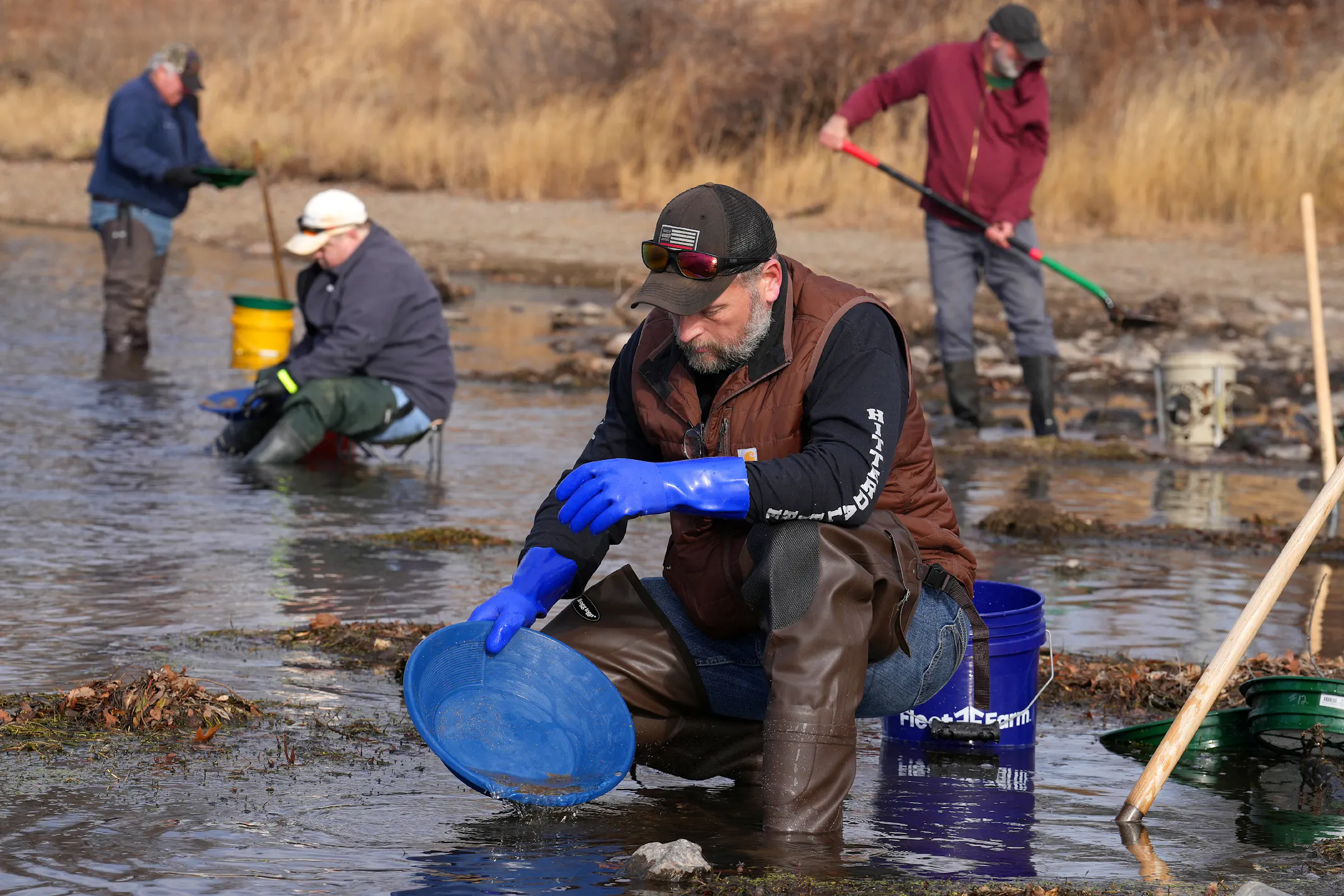 How to prospect and pan for gold on the Mississippi River in Minnesota