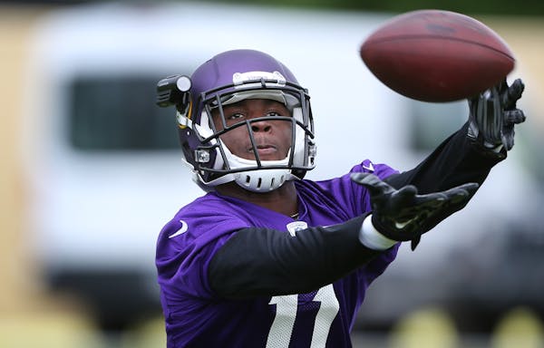 Vikings receiver Laquon Treadwell could not make this catch during OTA training at Winter ParkThursday Jun 1 2016 in Eden Prairie , MN.] Jerry Holt /J