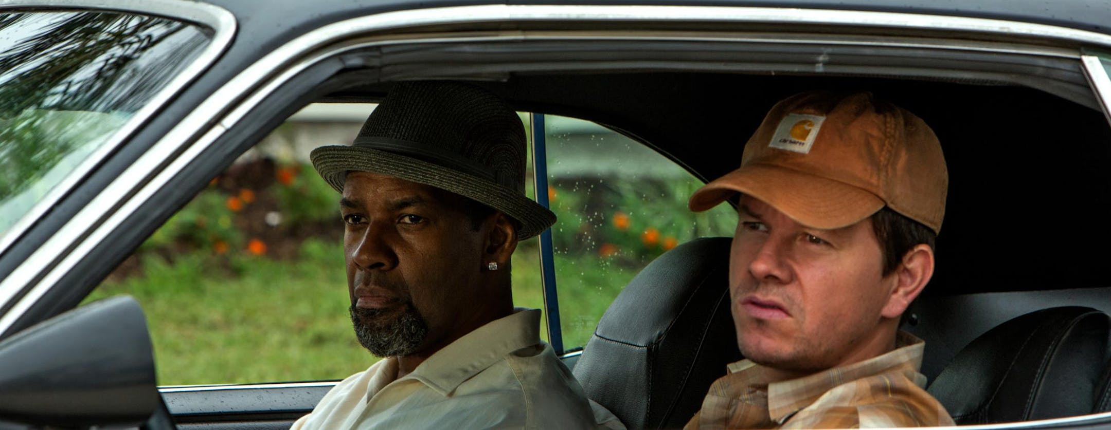 Denzel Washington and Mark Wahlberg in "2 Guns."