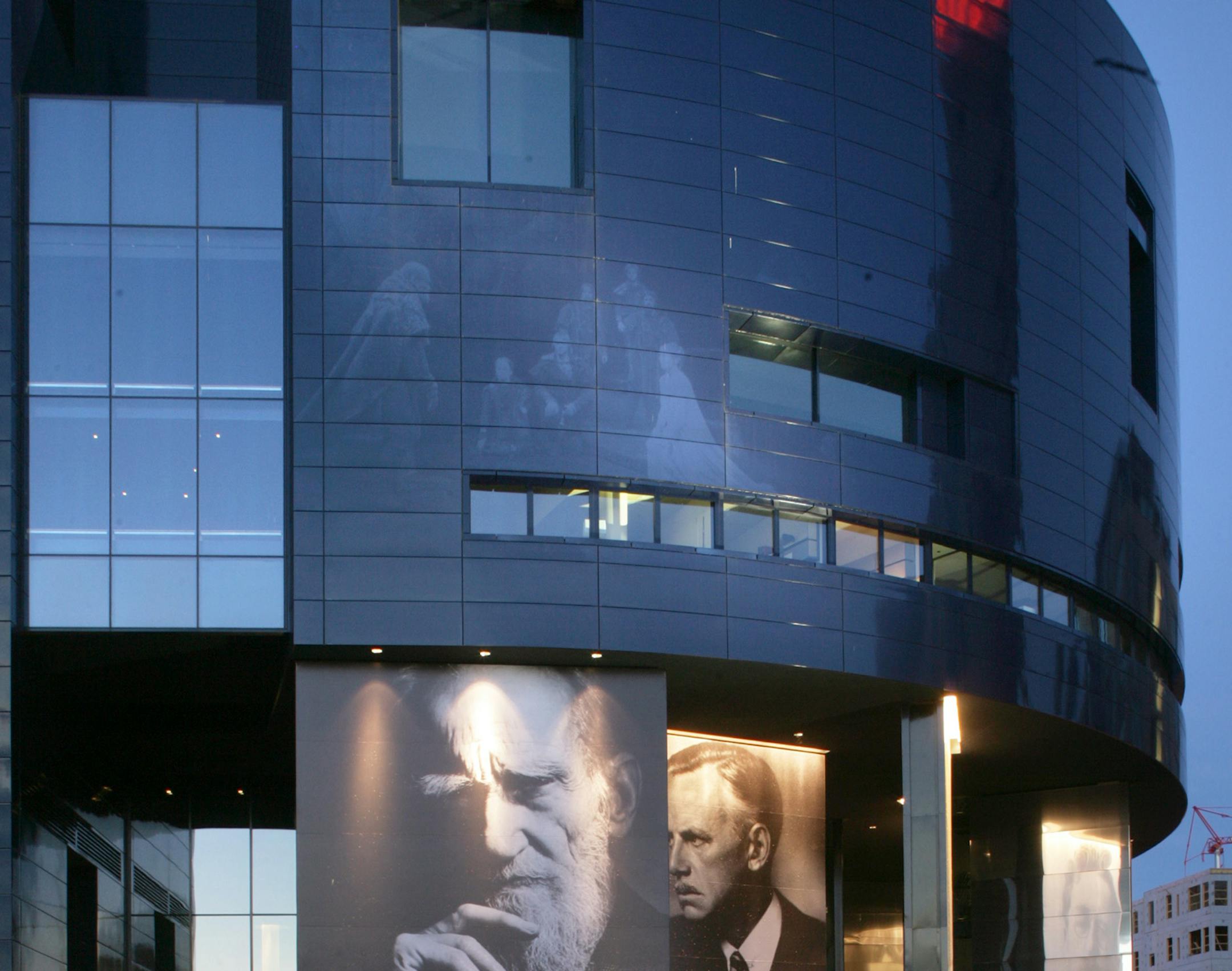 Joel Koyama√Øjkoyama@startribune.com River and north side of the new Guthrie Theatre. ORG XMIT: MIN2013031112170935