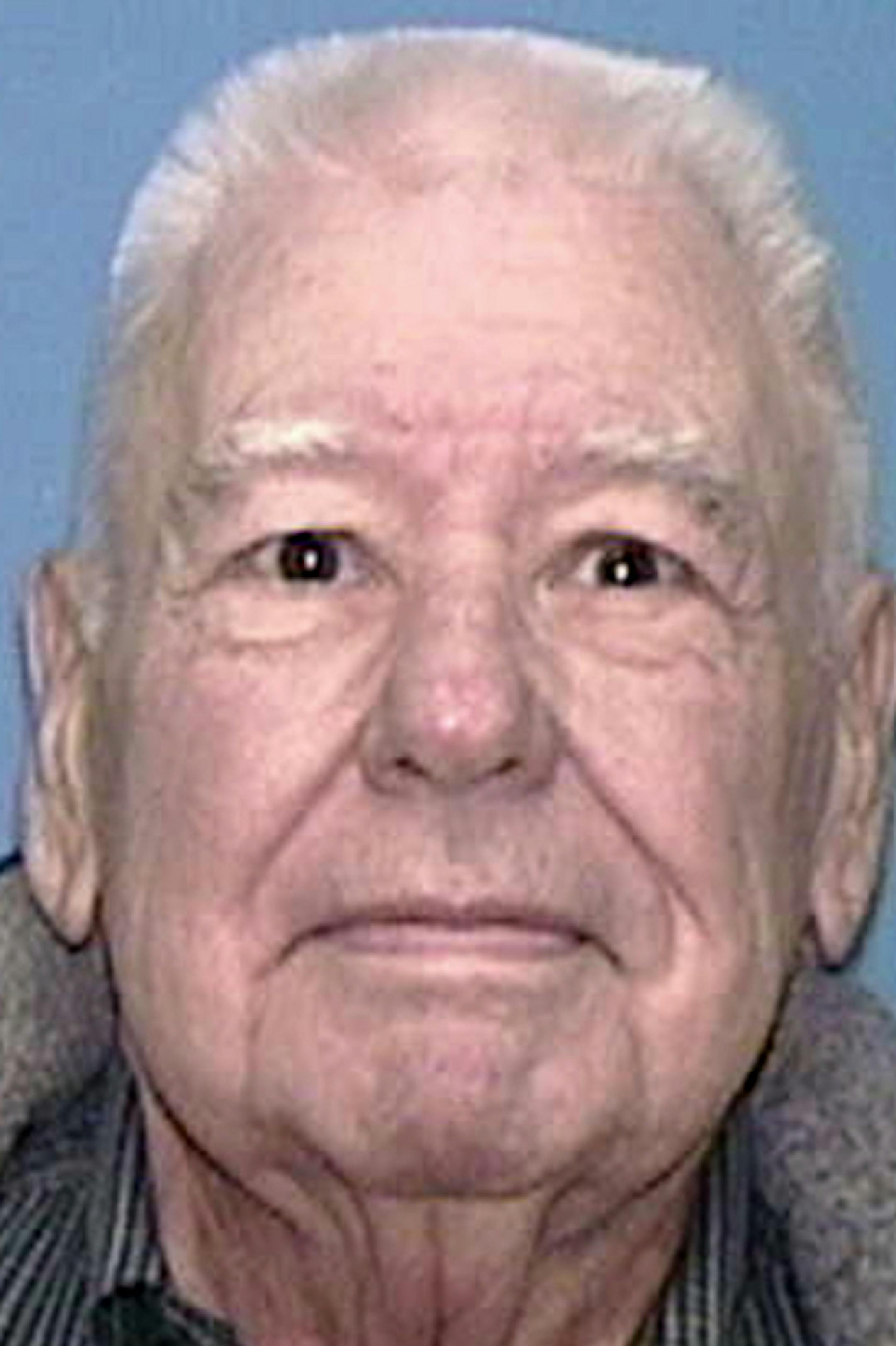 Missing Person Cliff Lee, 75