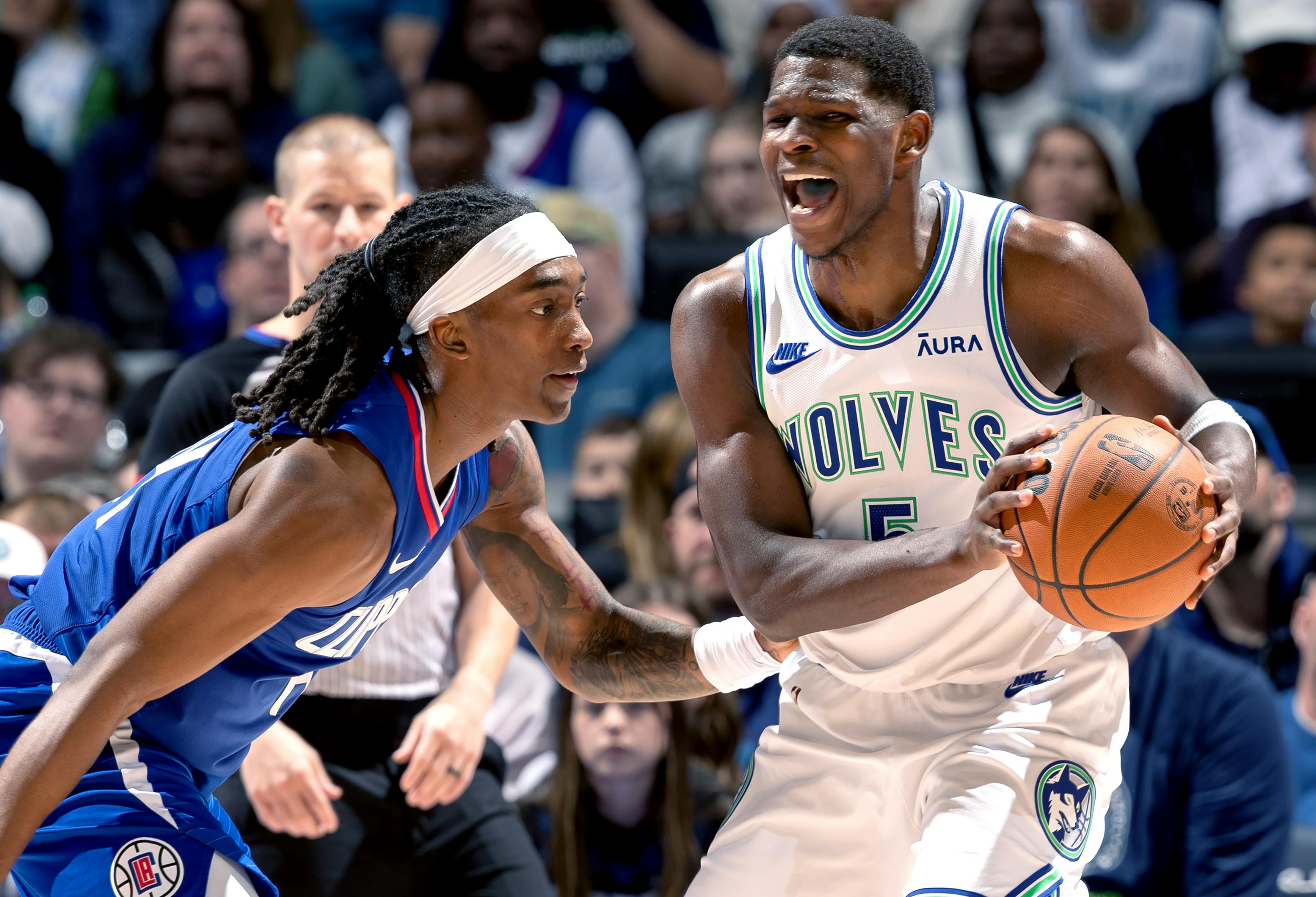 Timberwolves fall to Clippers 89-88 for second home loss in a row