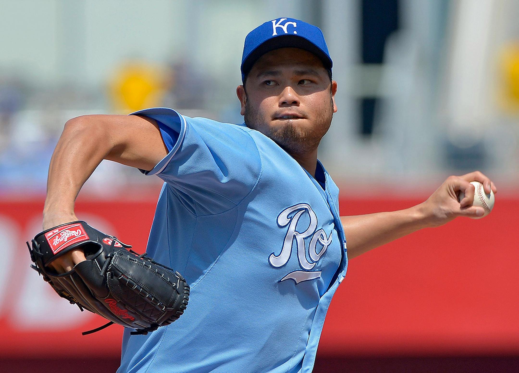 Kansas City Royals starting pitcher Bruce Chen (52) throws against the Minnesota Twins at Kauffman Stadium in Kansas City, Saturday, April 19, 2014. The Royals defeated the Twins, 5-4. (John Sleezer/Kansas City Star/MCT) ORG XMIT: 1151912