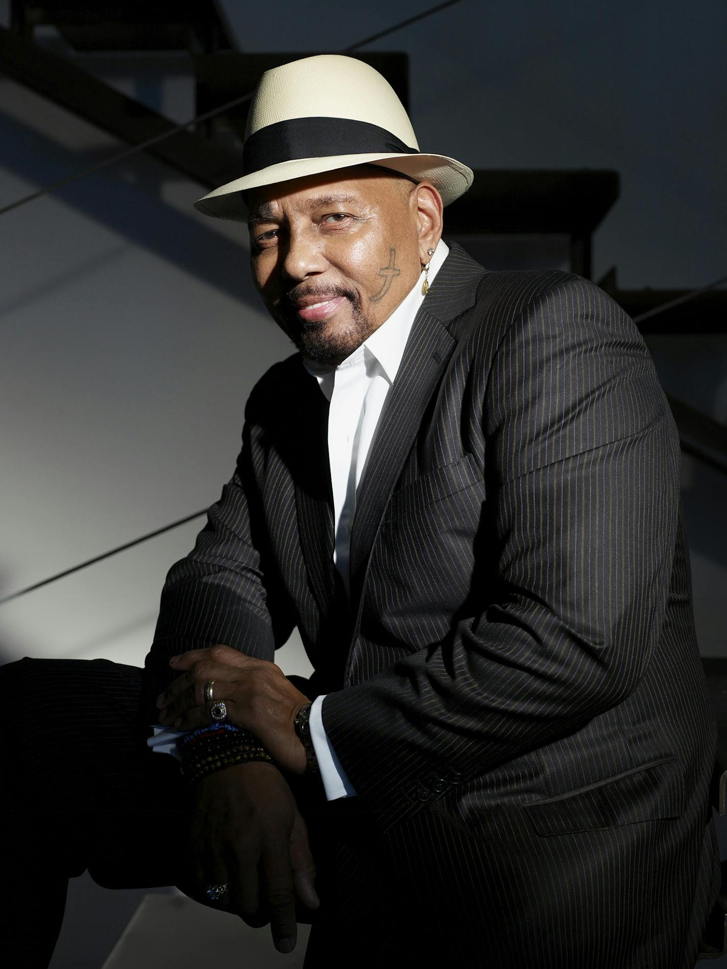 Aaron Neville plays the Dakota on Sunday.