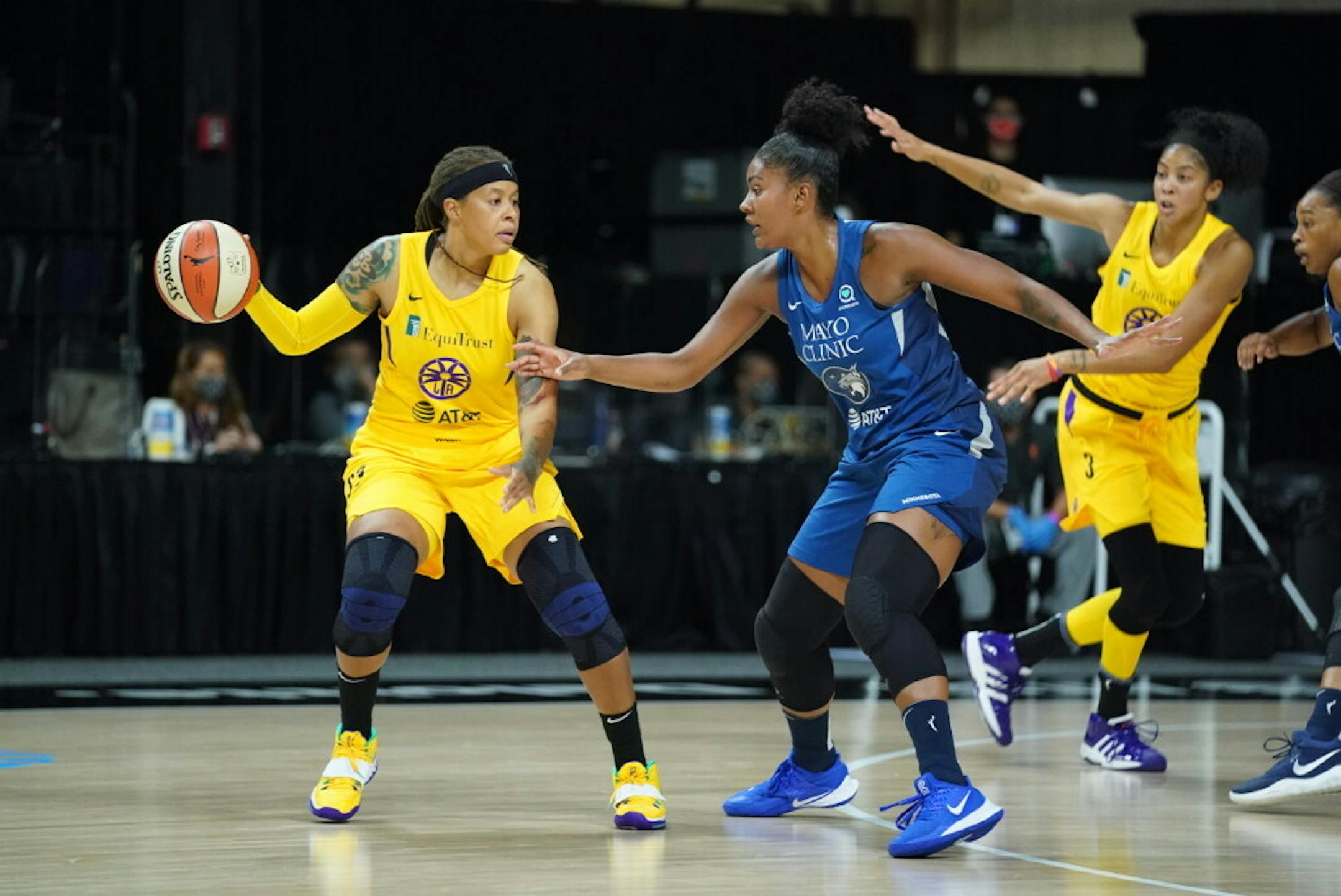 Seimone Augustus looked for an open passing lane against the Lynx on Sunday. She scored 13 points.