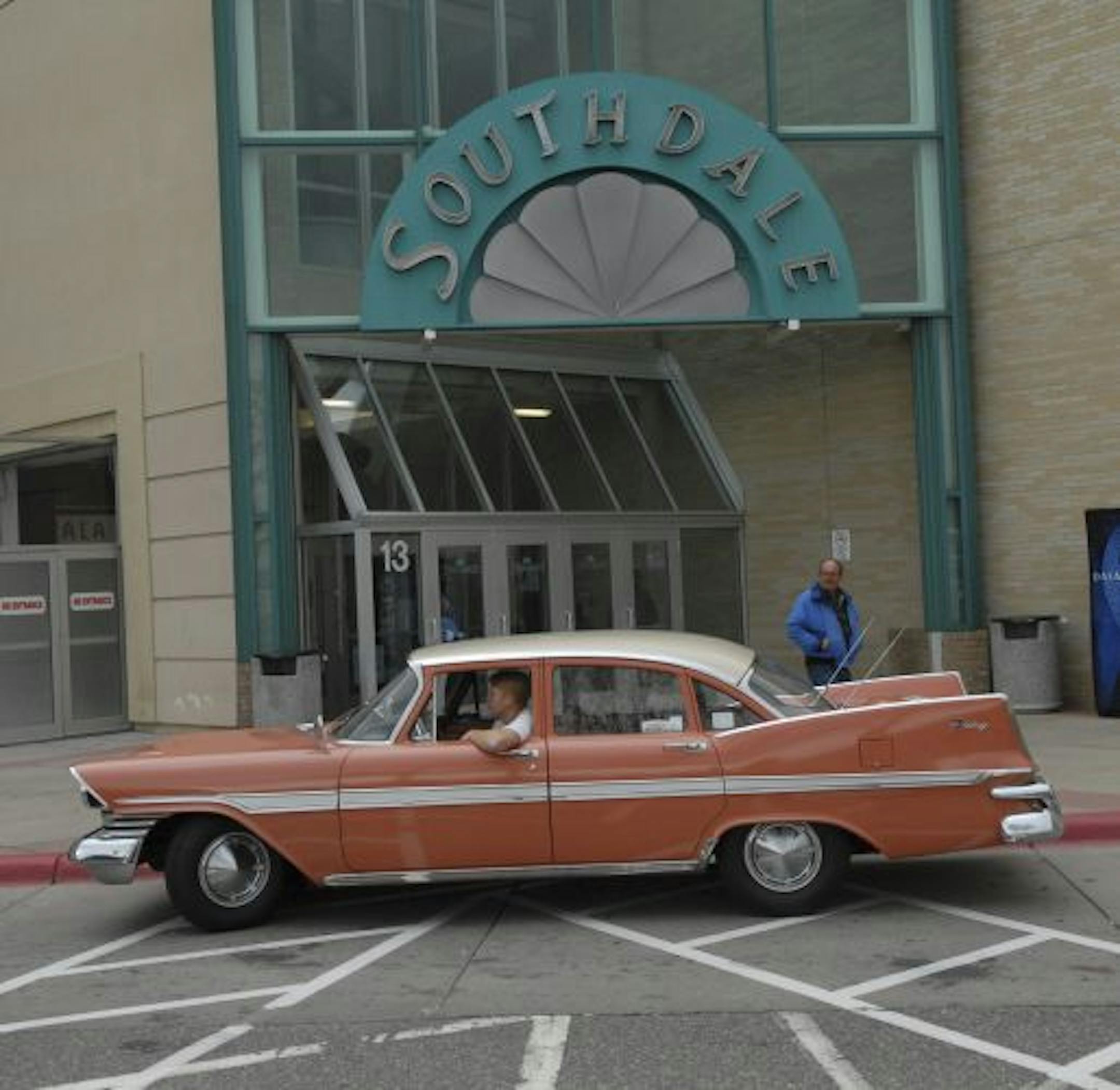 In This Picture: A 1959 Plymouth Fury rolls into Center Court of Southdale as part of the 50th anniversary of America's first enclosed shopping mall. GENERAL INFORMATION: RICHARD SENNOTT�rsennott@startribune.com. Edina, Mn. Friday 9/29/2006. Southdale Center, the nation's first shopping mall, turns 50 on October 8 -- an opportunity to explore the state of the shopping mall. On the one hand, shopping malls have never been more vulnerable, with the onslaught of competition from strip centers, open