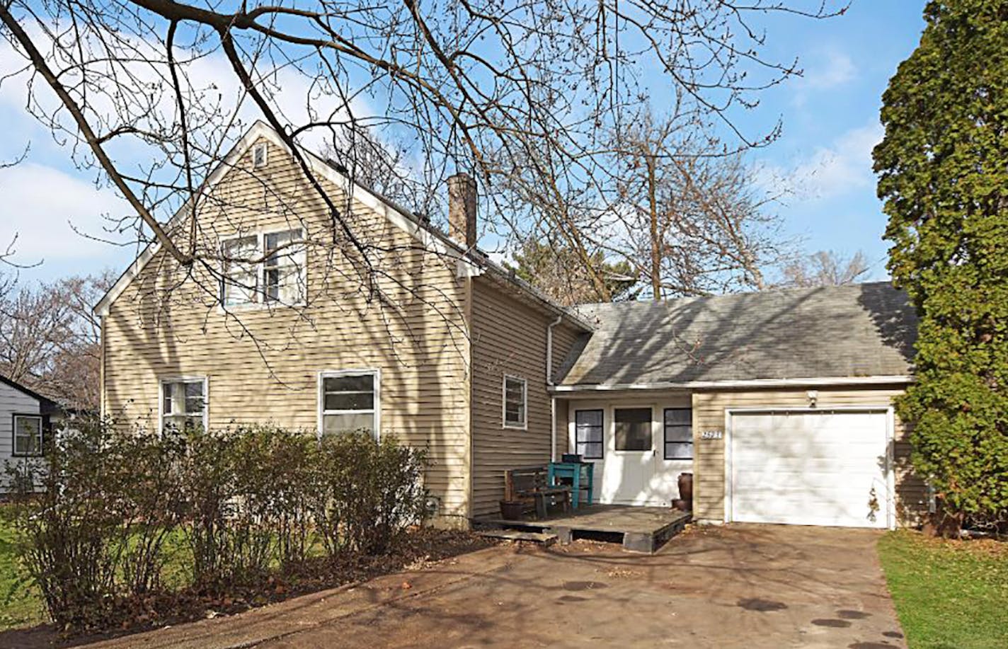 Maplewood
Built in 1949, this three-bedrom, two-bath house has 1,716 square feet and features hardwood floors, eat-in kitchen with stainless steel appliances, full unfinished basement, deck and three-season porch. Listed by Scott Smith, 612-817-7955, and Todd Smith, 651-777-3434, Keller Williams Premier Realty. Price recently reduced to $199,900.