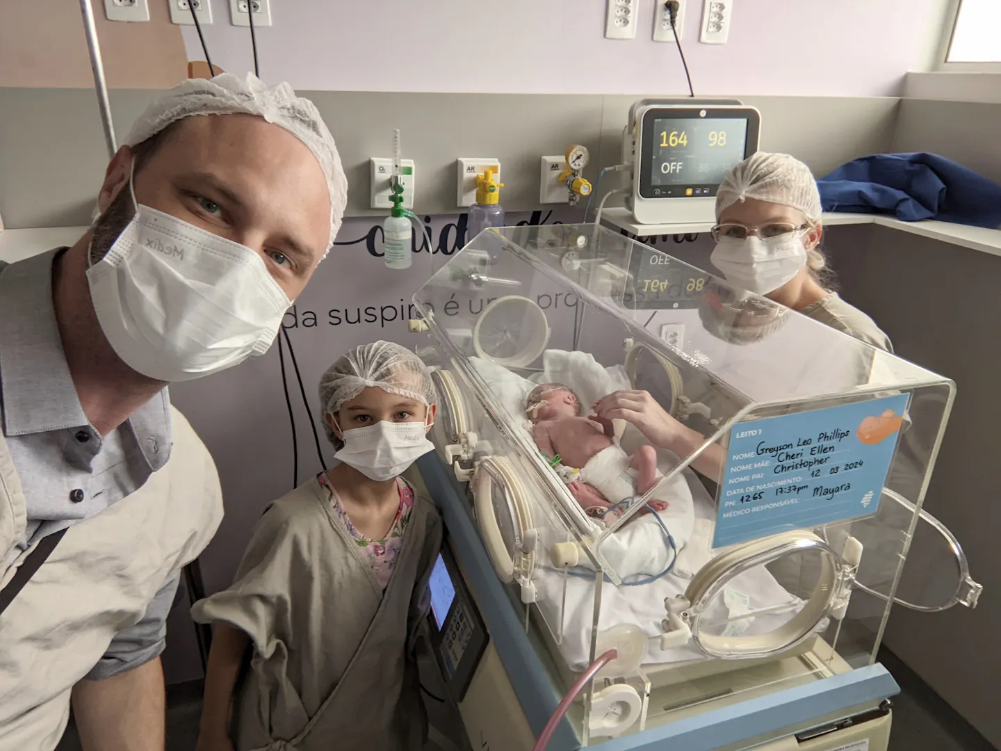 After months of bureaucratic delays, Minnesota family getting documentation to bring premature baby home from Brazil - Vimarsana News