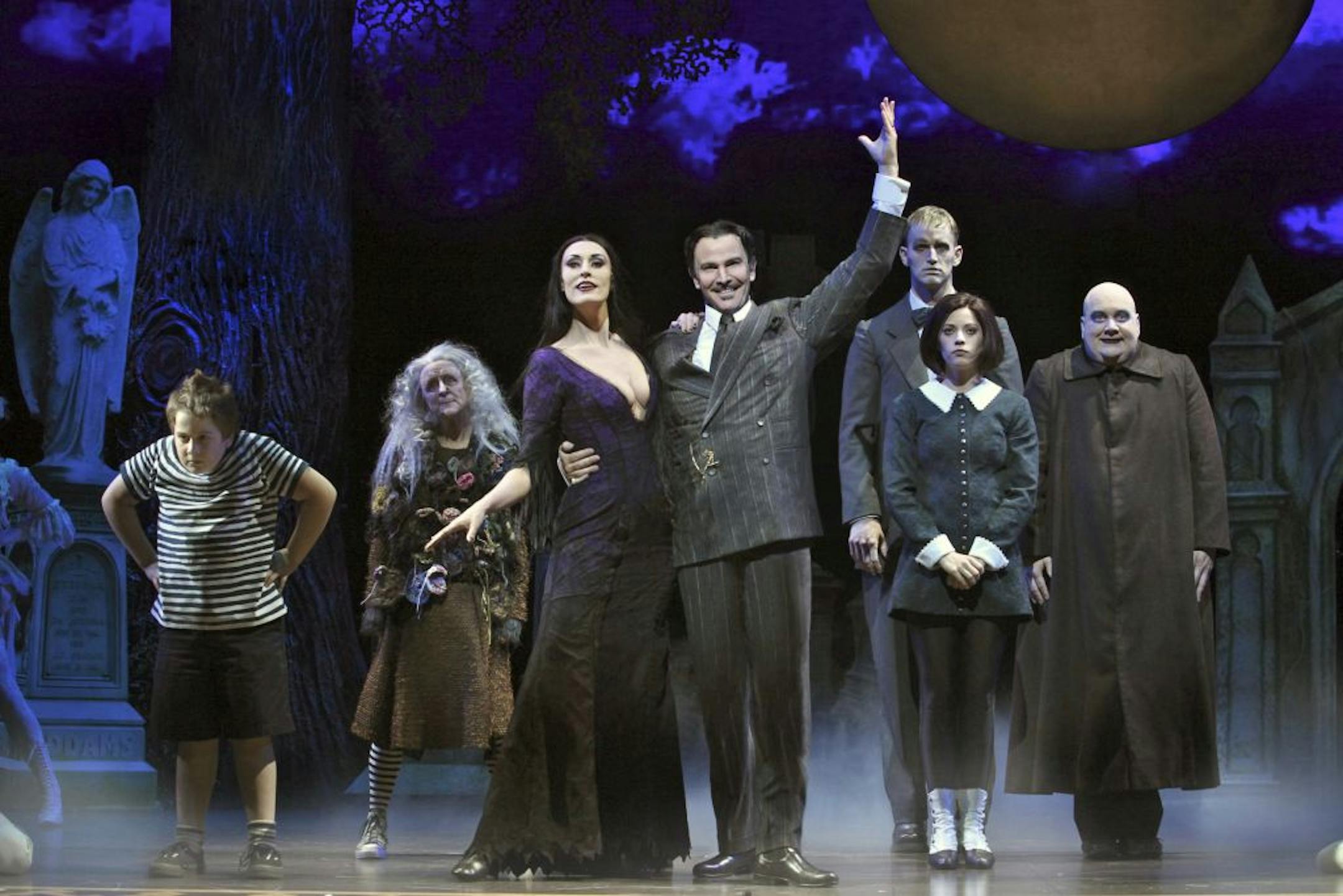 Patrick D. Kennedy (Pugsley), Pippa Pearthree (Grandma), Sara Gettelfinger (Morticia), Douglas Sills (Gomez), Tom Corbeil (Lurch), Cortney Wolfson (Wednesday) and Blake Hammond (Uncle Fester) in THE ADDAMS FAMILY.