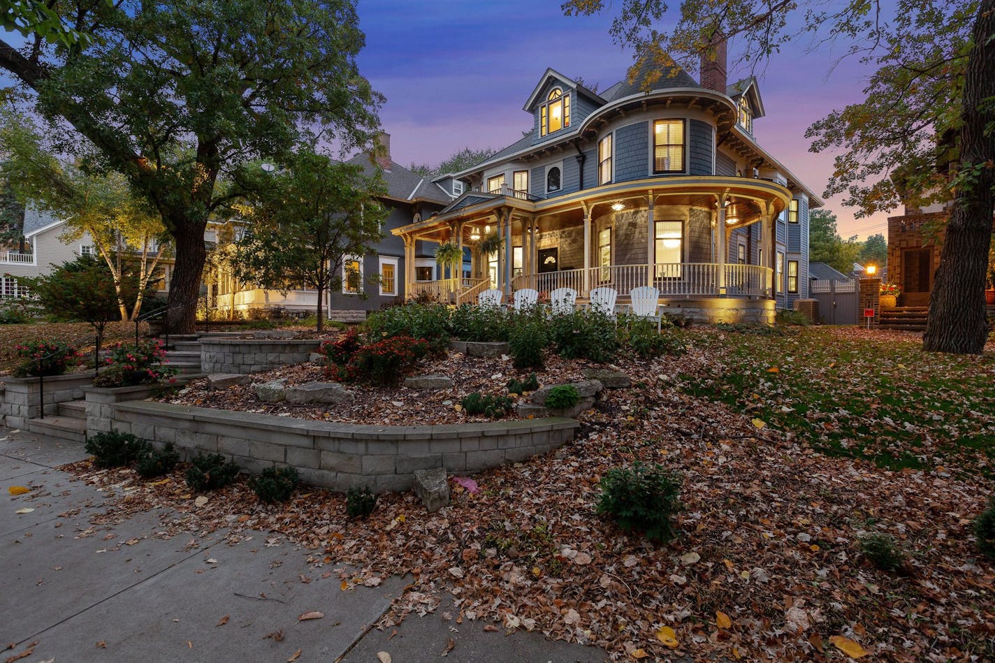 SpacecraftingVictorian house in Mpls.