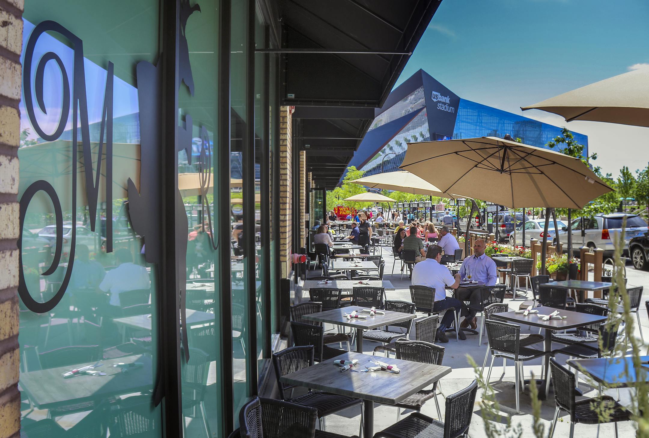 Sidewalk cafe outside McKinney Roe in downtown Minneapolis. Star Tribune Photo by Rick Nelson
