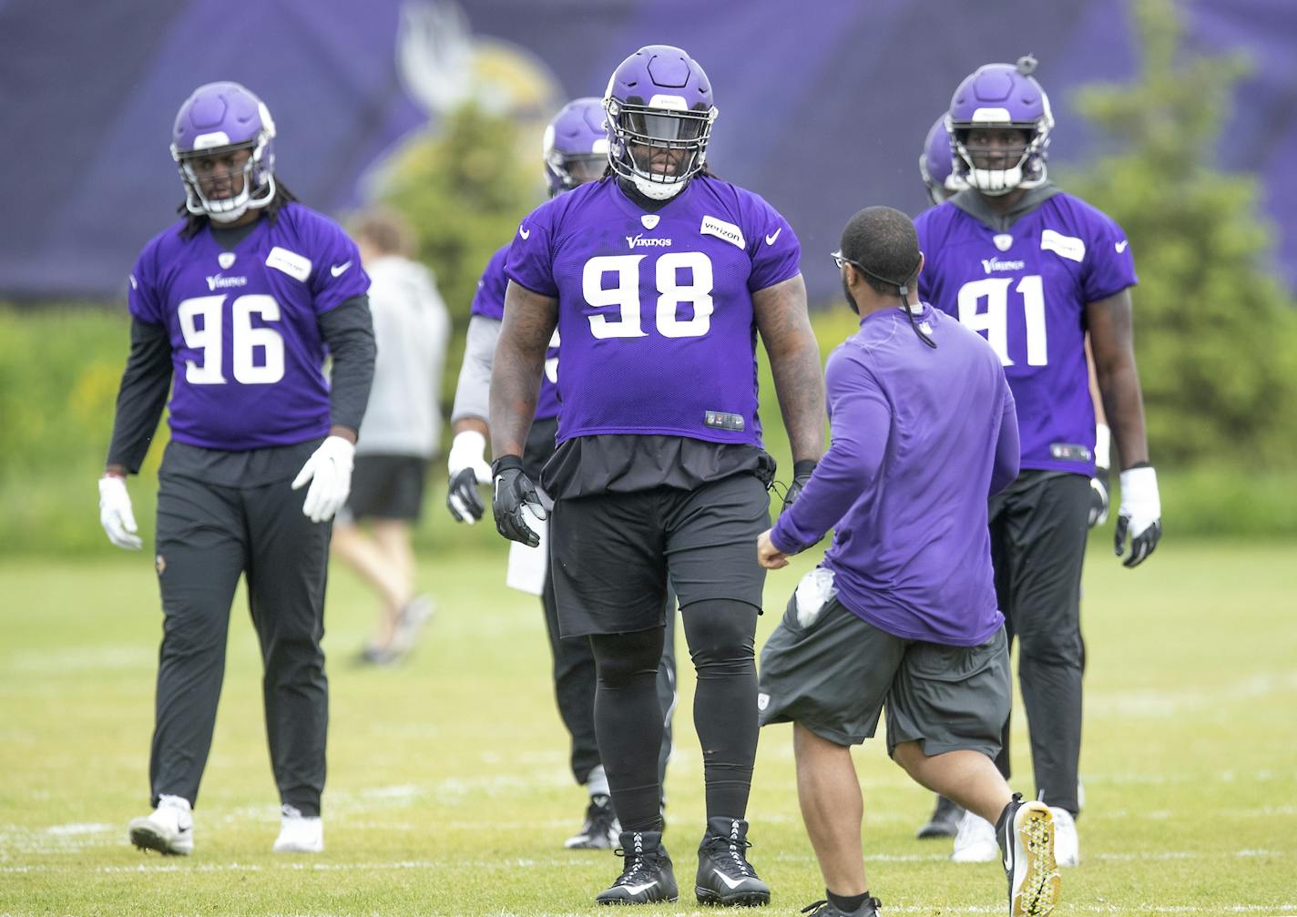 Linval Joseph (98)