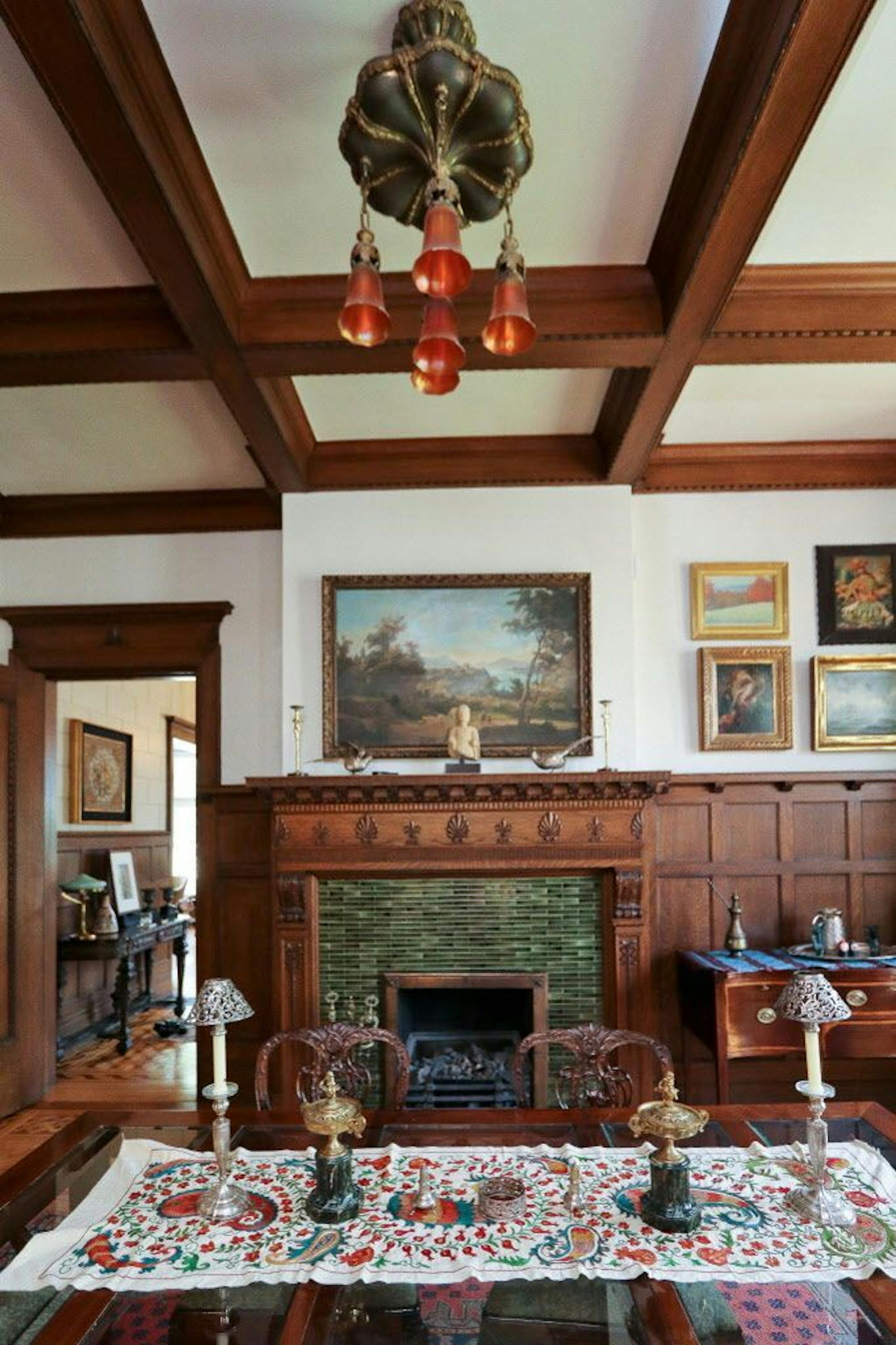 The mansion's dining room.