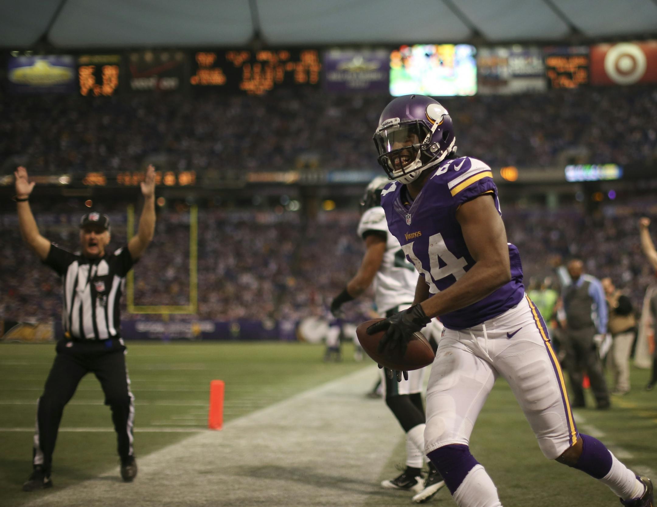 The Minnesota Vikings beat the Philadelphia Eagles 48 - 30 in an NFL football game Sunday afternoon, December 15, 2013 at Mall of America Field in Minneapolis. Minnesota Vikings wide receiver Cordarrelle Patterson (84) celebrated his five yard touchdown reception in the fourth quarter.