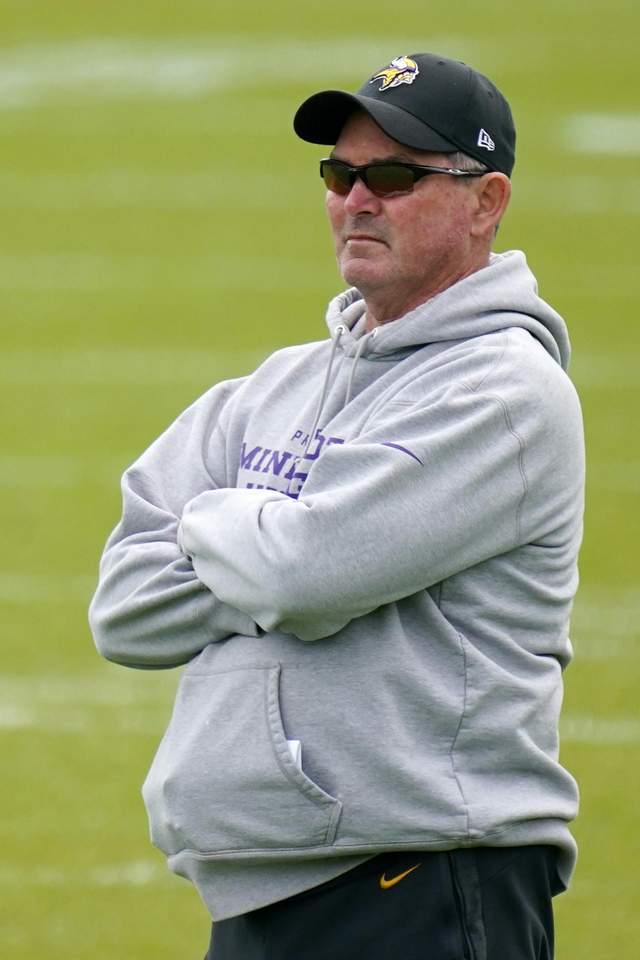 Minnesota Vikings head coach Mike Zimmer watched the workout.