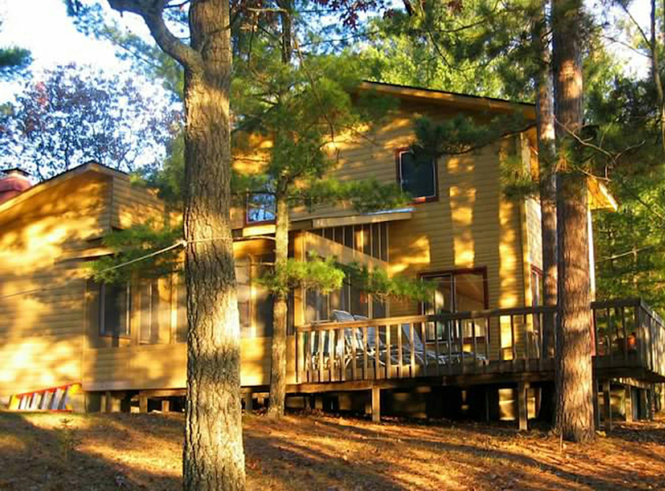 Legohang Moore cabin, November